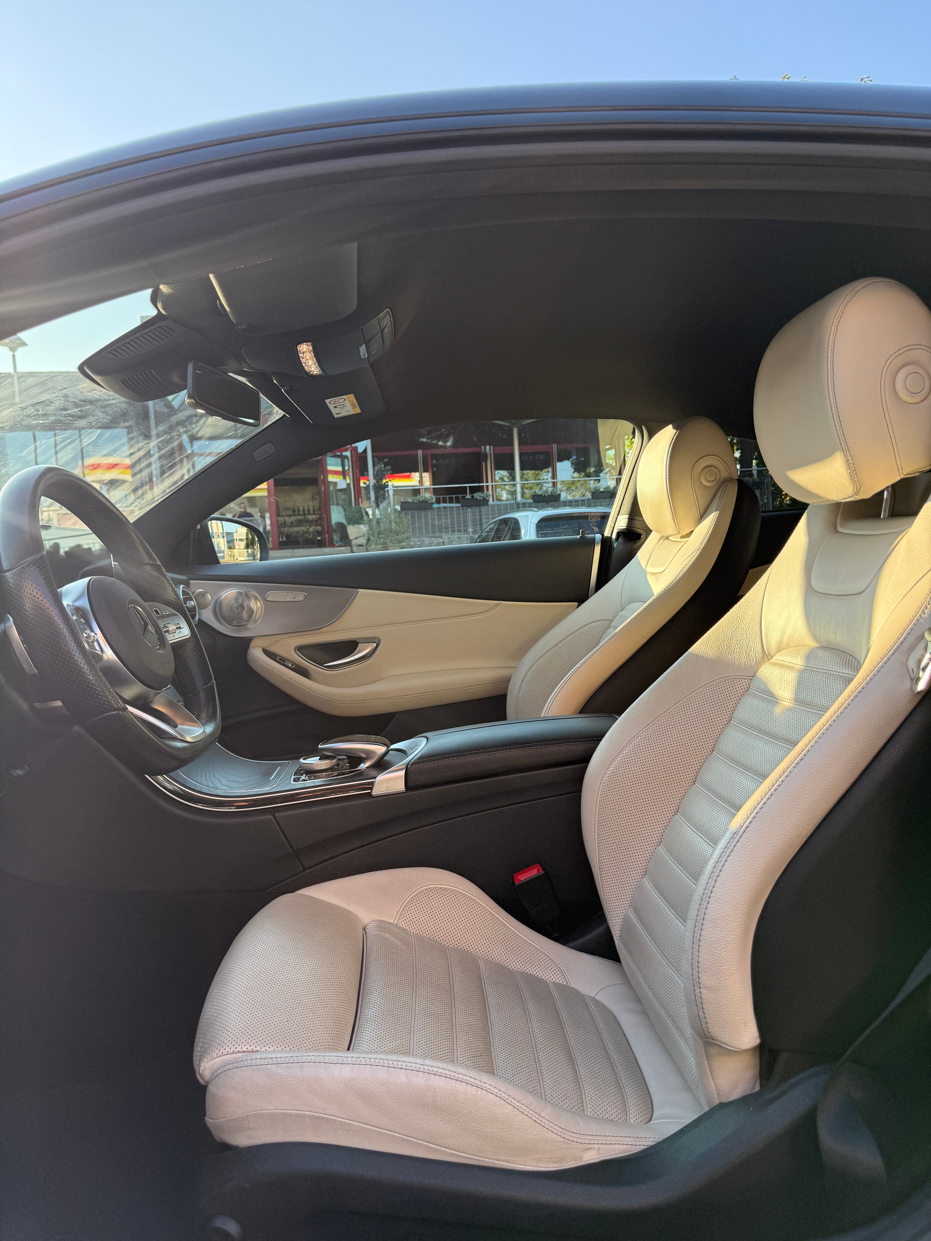 MERCEDES-BENZ C 300 d AMG Line-image-2