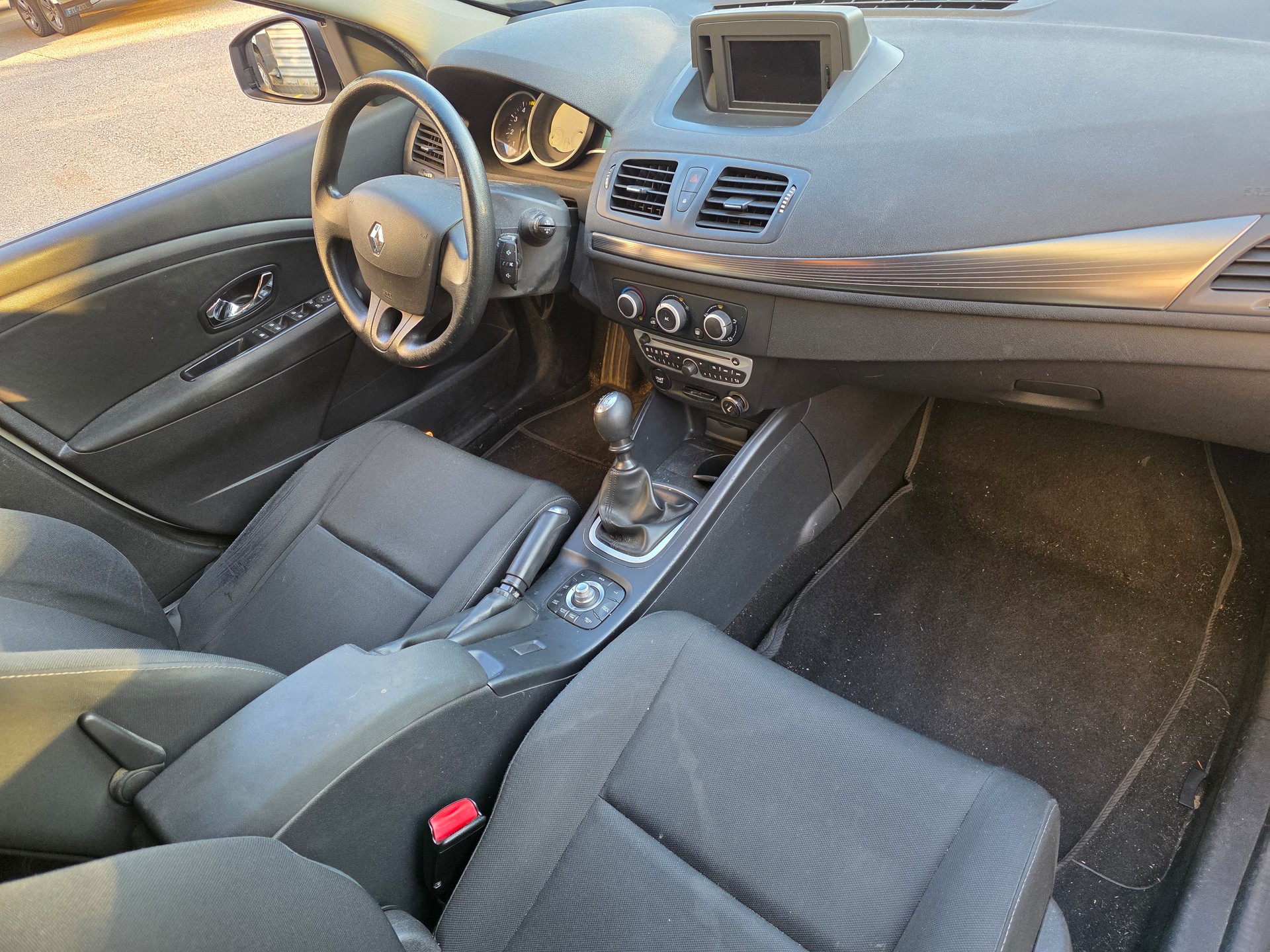 RENAULT Mégane Grandtour 1.5 dCi Expression-image-6