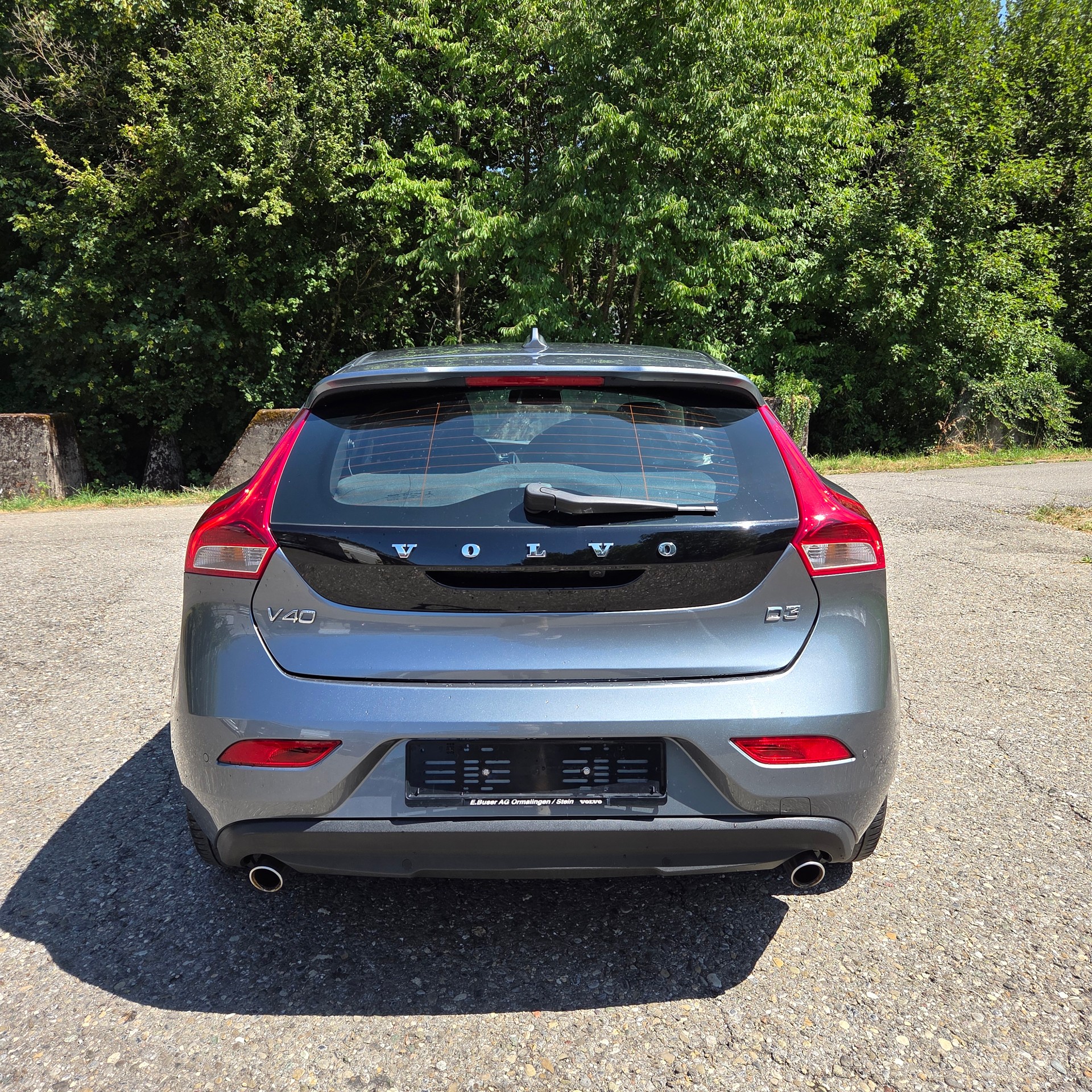 VOLVO V40 D3 Kinetic Geartronic-image-4