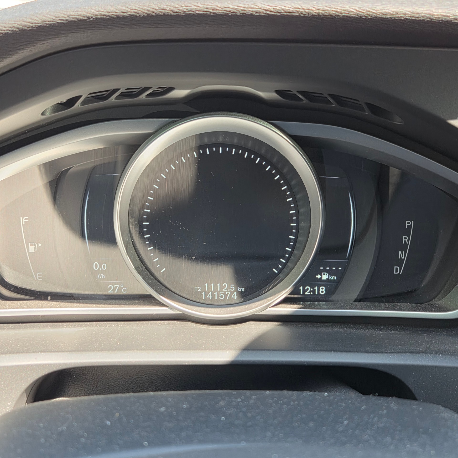 VOLVO V40 D3 Kinetic Geartronic-image-13