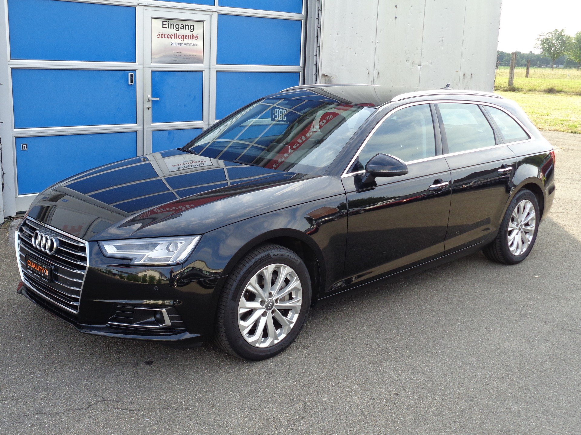 AUDI A4 Avant 2.0 TDI Design quattro S-tronic-image-0