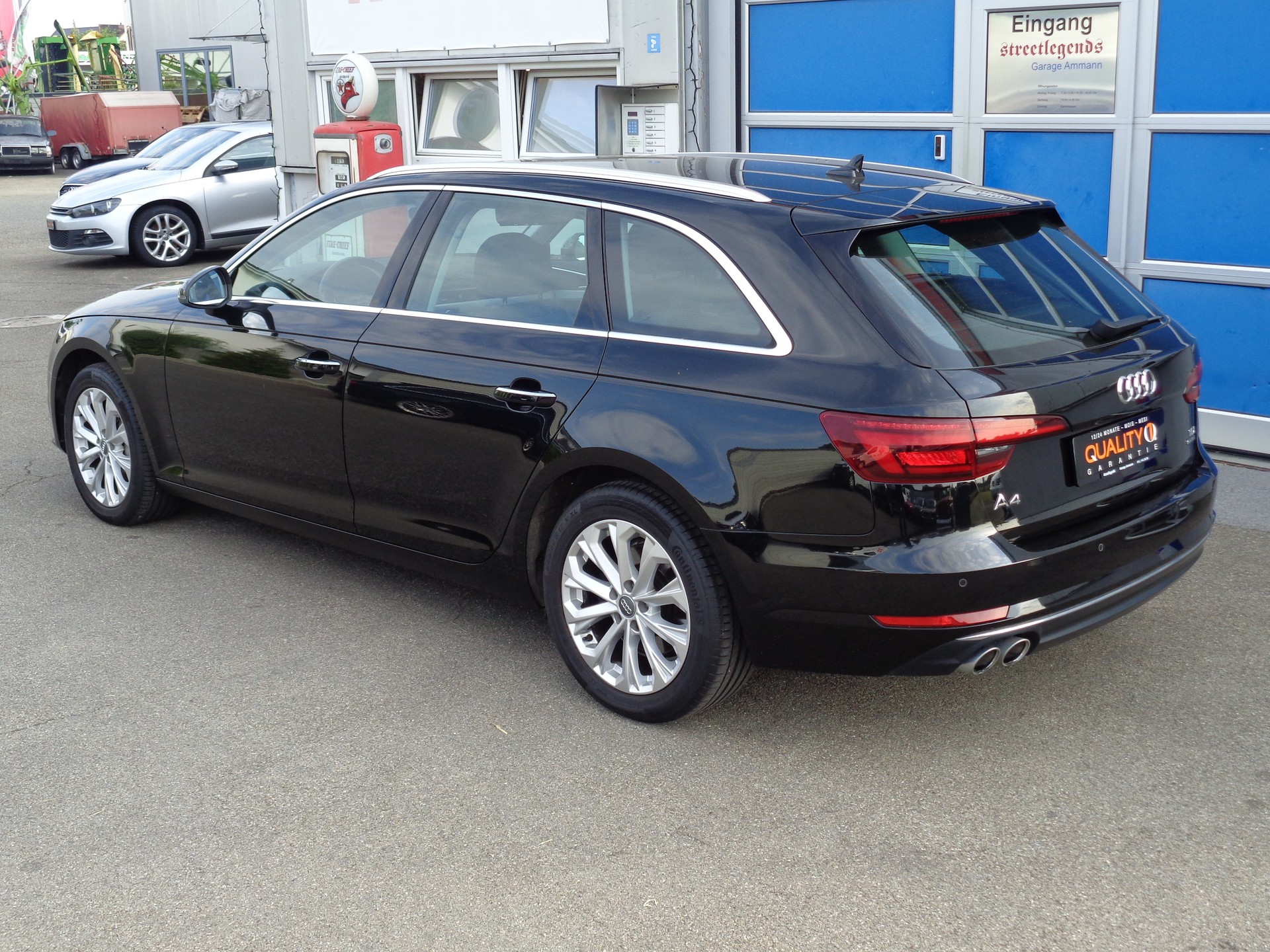 AUDI A4 Avant 2.0 TDI Design quattro S-tronic-image-2