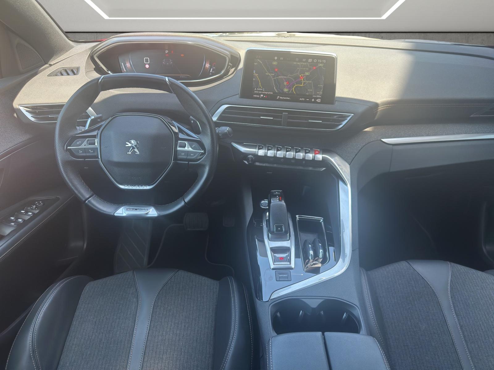 PEUGEOT 3008 1.2 130 GT Line-image-7