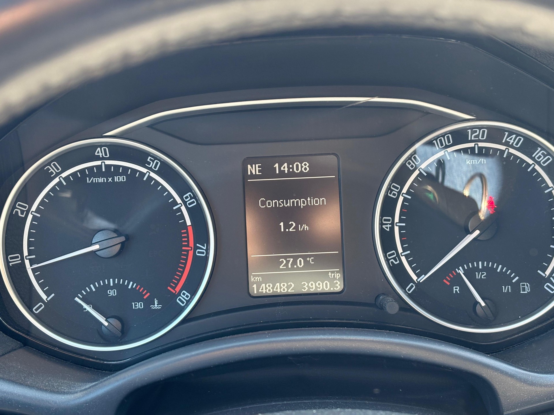 SKODA Octavia Combi 2.0 TSI RS-image-11