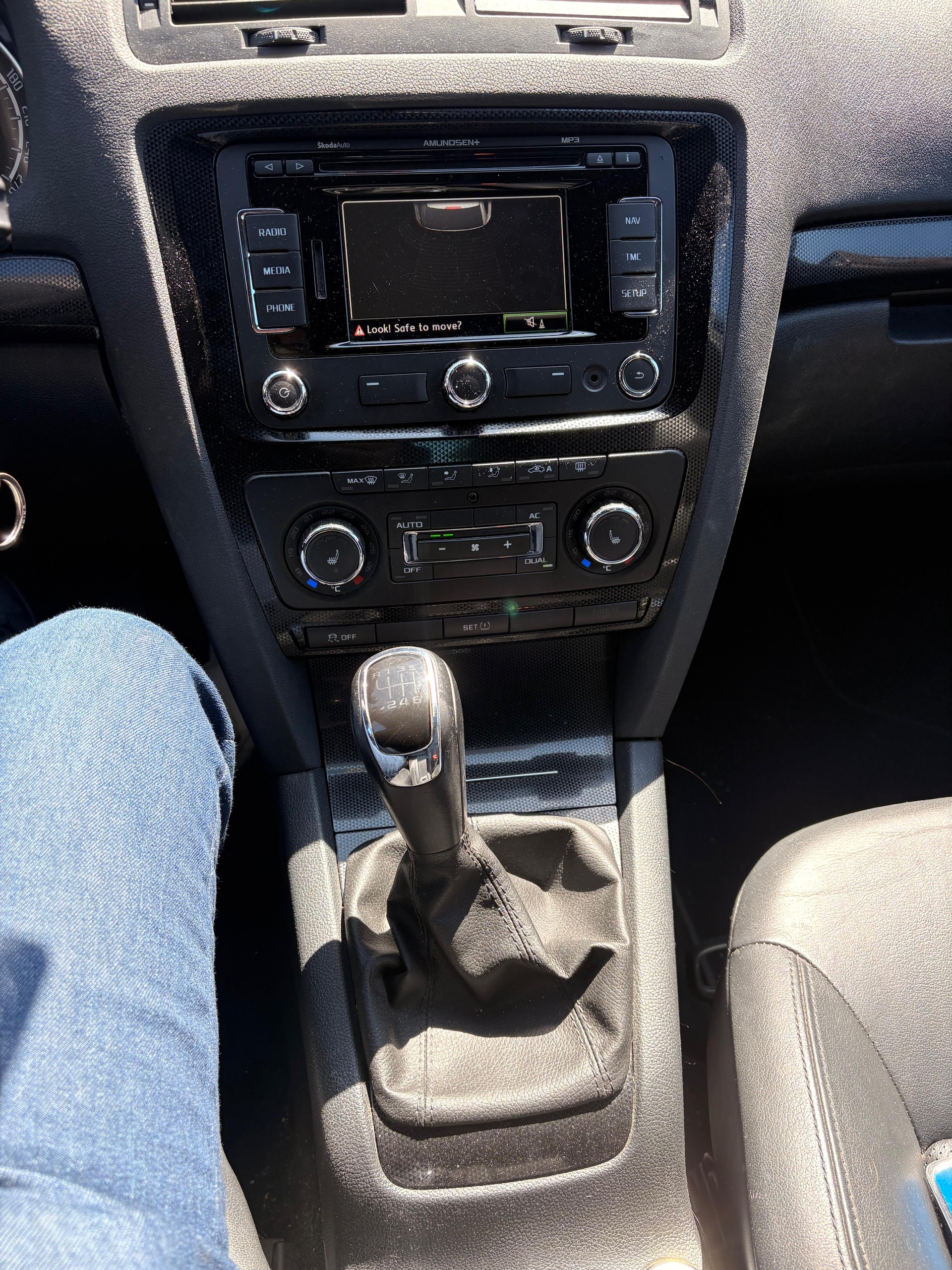 SKODA Octavia Combi 2.0 TSI RS-image-6