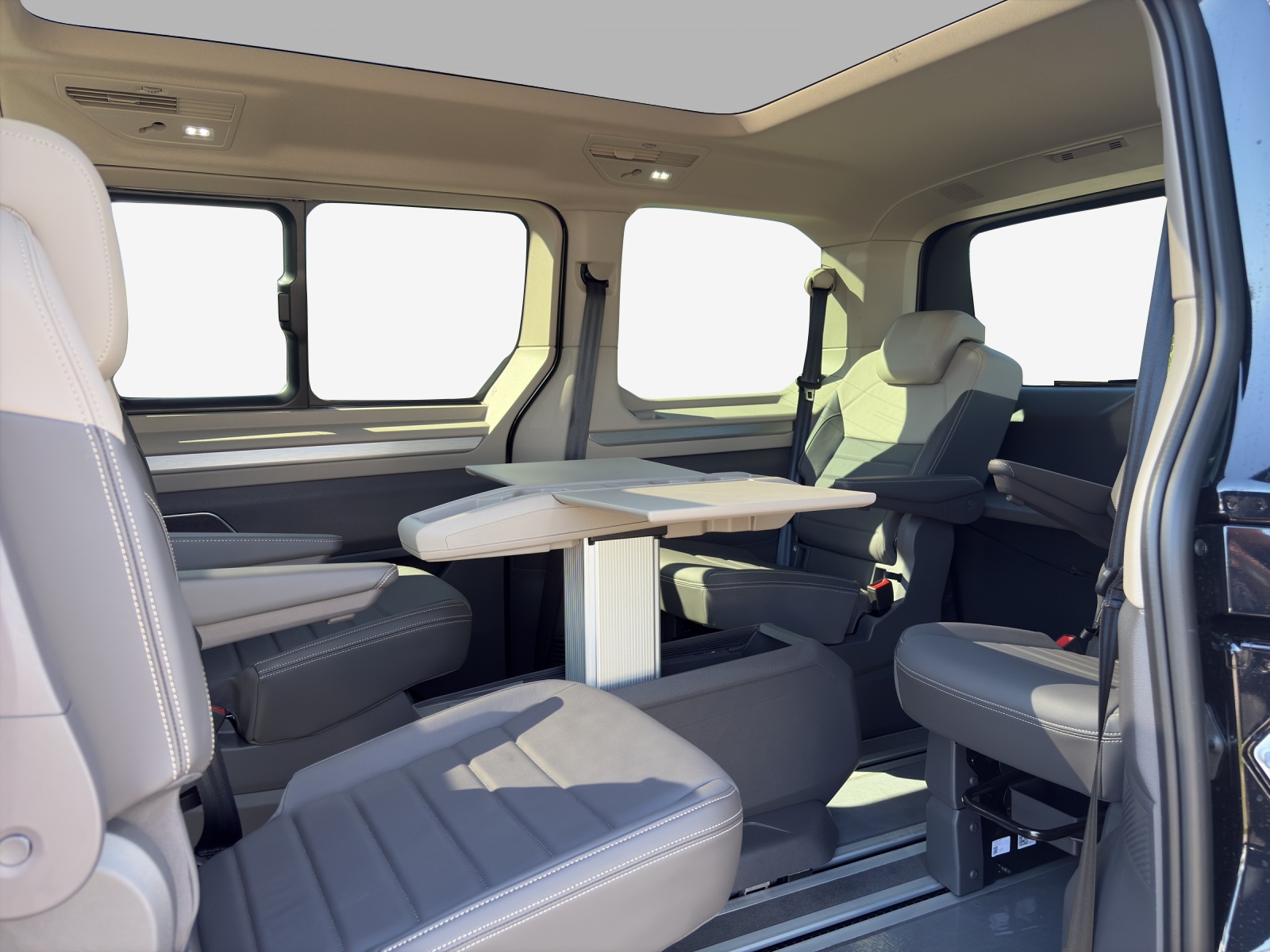 VW Multivan Style Liberty kurz 150 2.0TDI-image-11