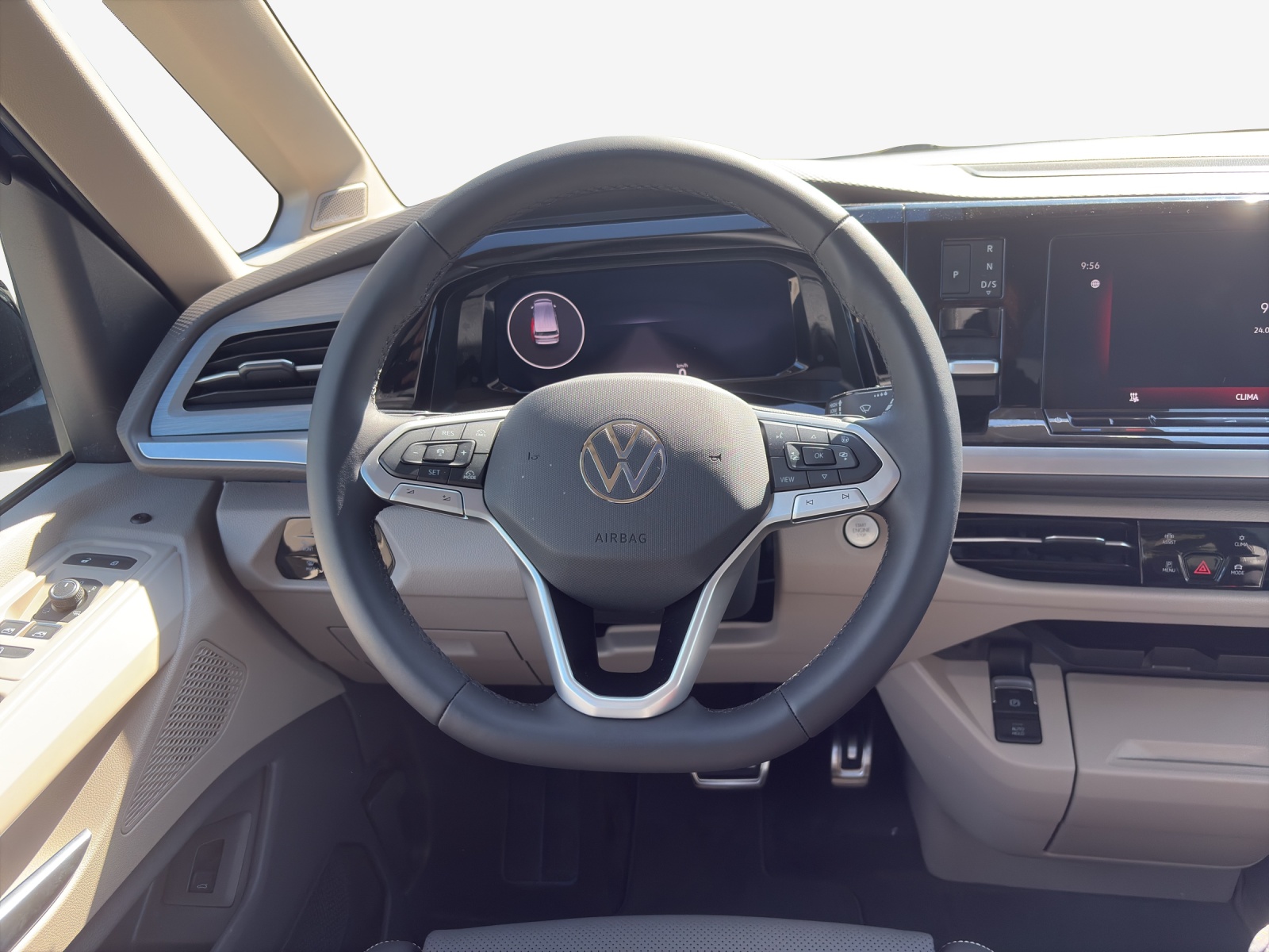 VW Multivan Style Liberty kurz 150 2.0TDI-image-9