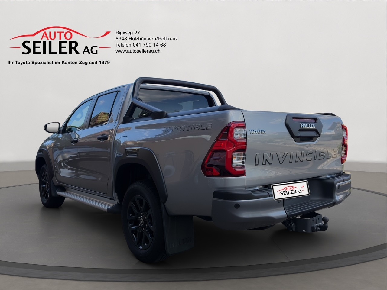 TOYOTA Hilux 2.8D-4D MHEV Invincible Double Cab 4x4 A-image-3