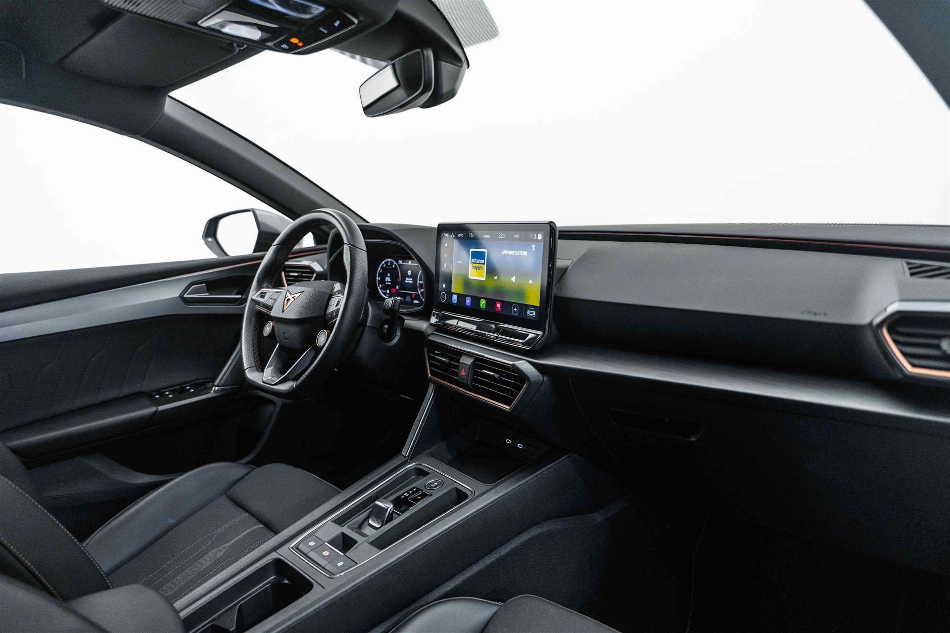 CUPRA LEON ST 2.0 TSI VZ DSG 4Drive 310PS-image-10