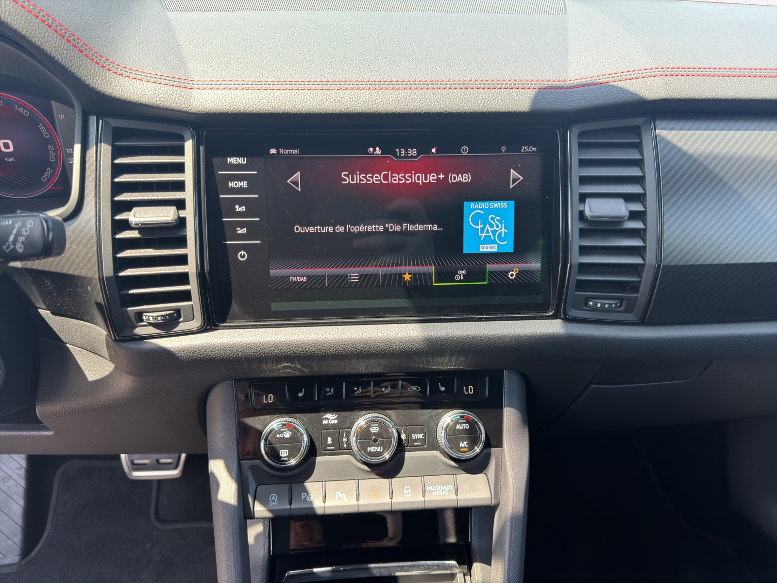 SKODA Kodiaq 2.0 TSI 4x4 RS-image-10