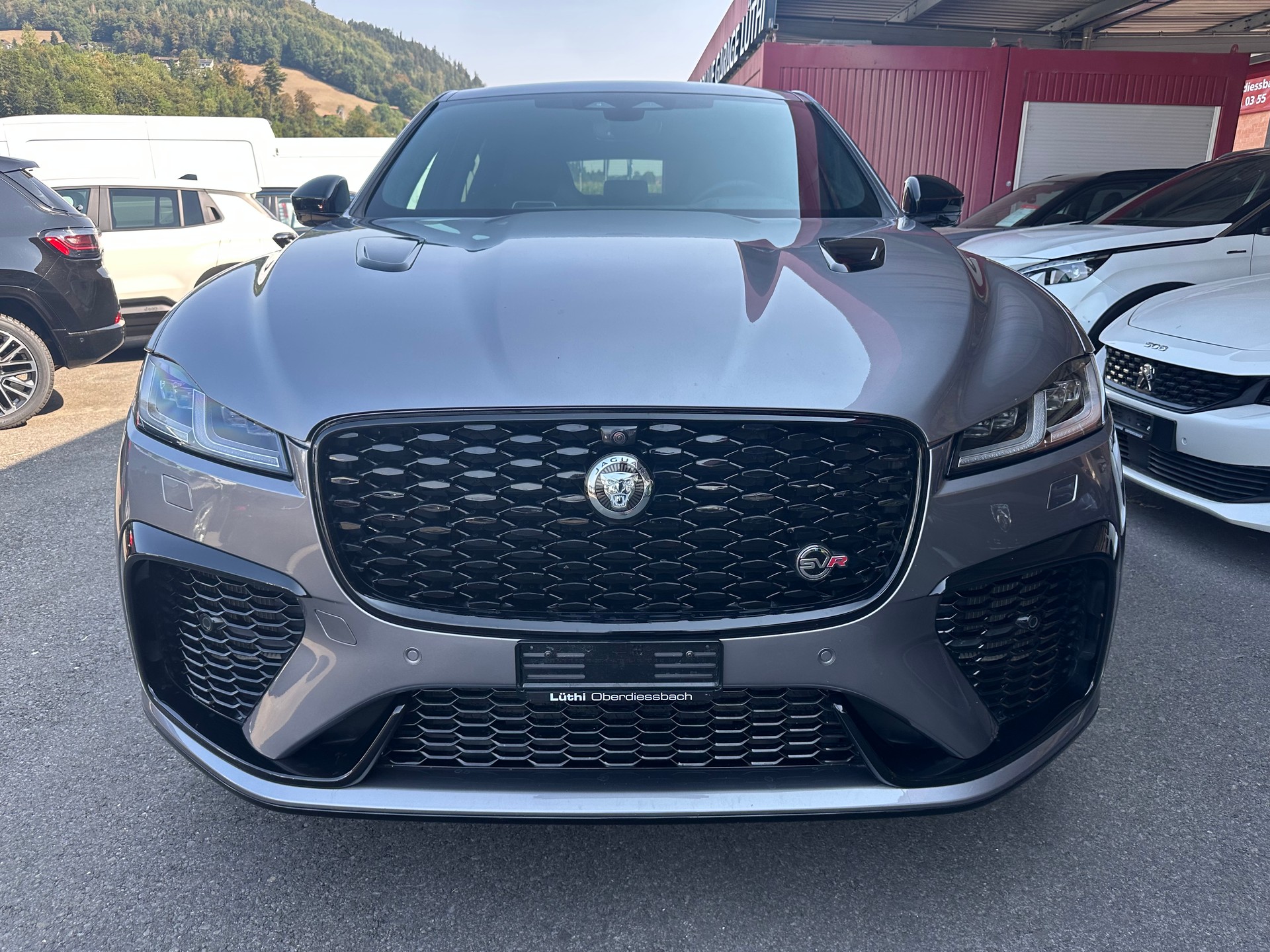 JAGUAR F-Pace 5.0 V8 SVR P550 AWD-image-3