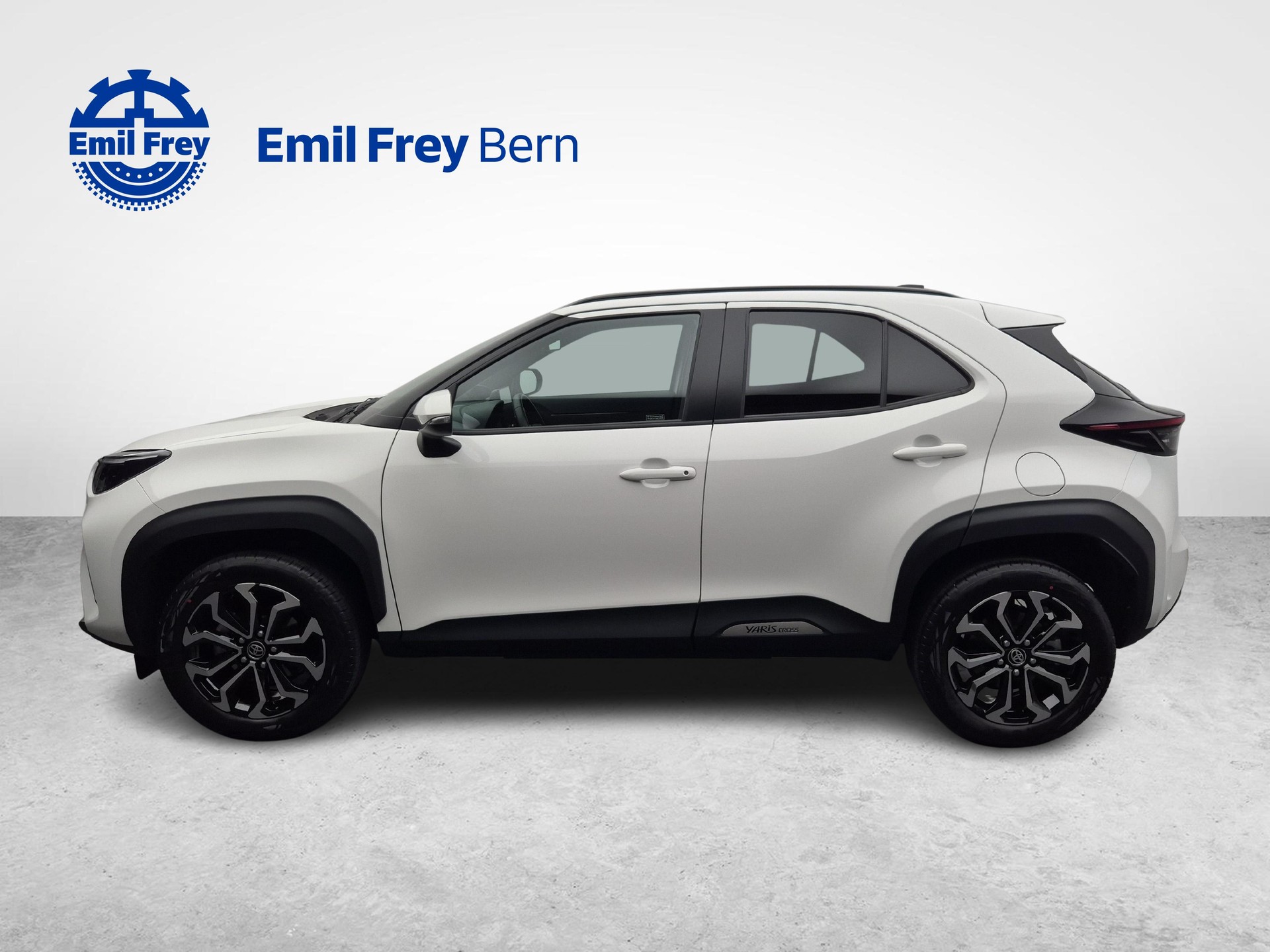 TOYOTA Yaris Cross 1.5 VVT-i HSD Trend AWD-i-image-1