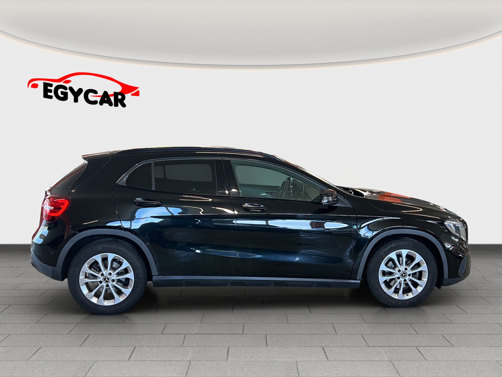 MERCEDES-BENZ GLA 200 Night Star 7G-DCT-image-7