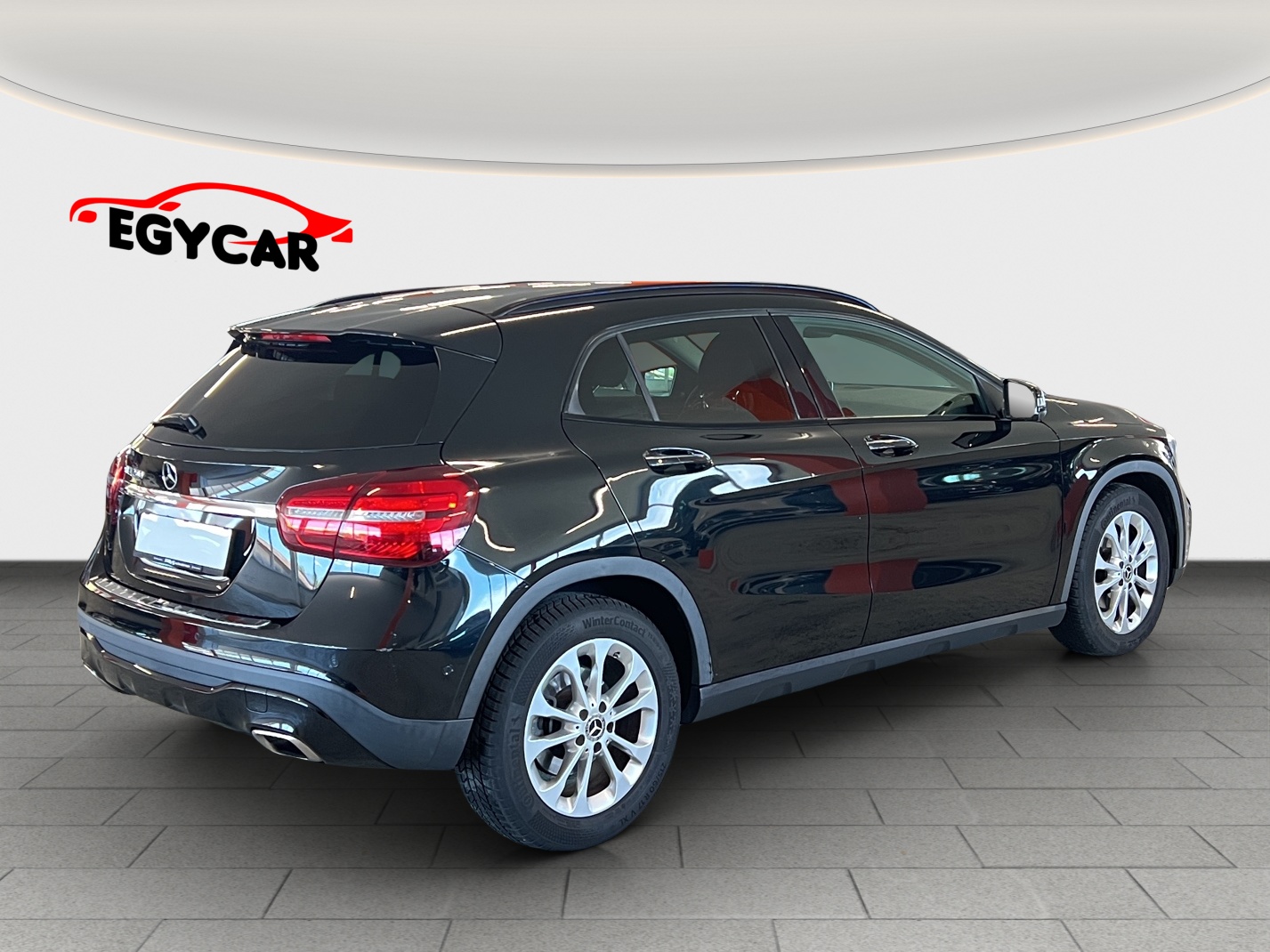 MERCEDES-BENZ GLA 200 Night Star 7G-DCT-image-6