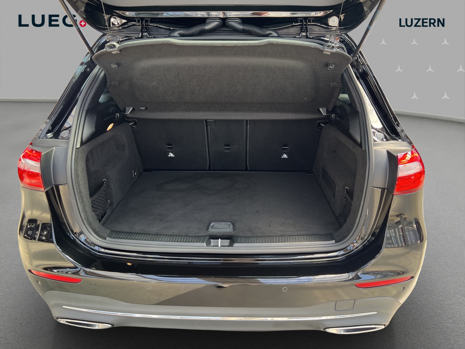 MERCEDES-BENZ B 180 Progressive 7G-DCT-image-14