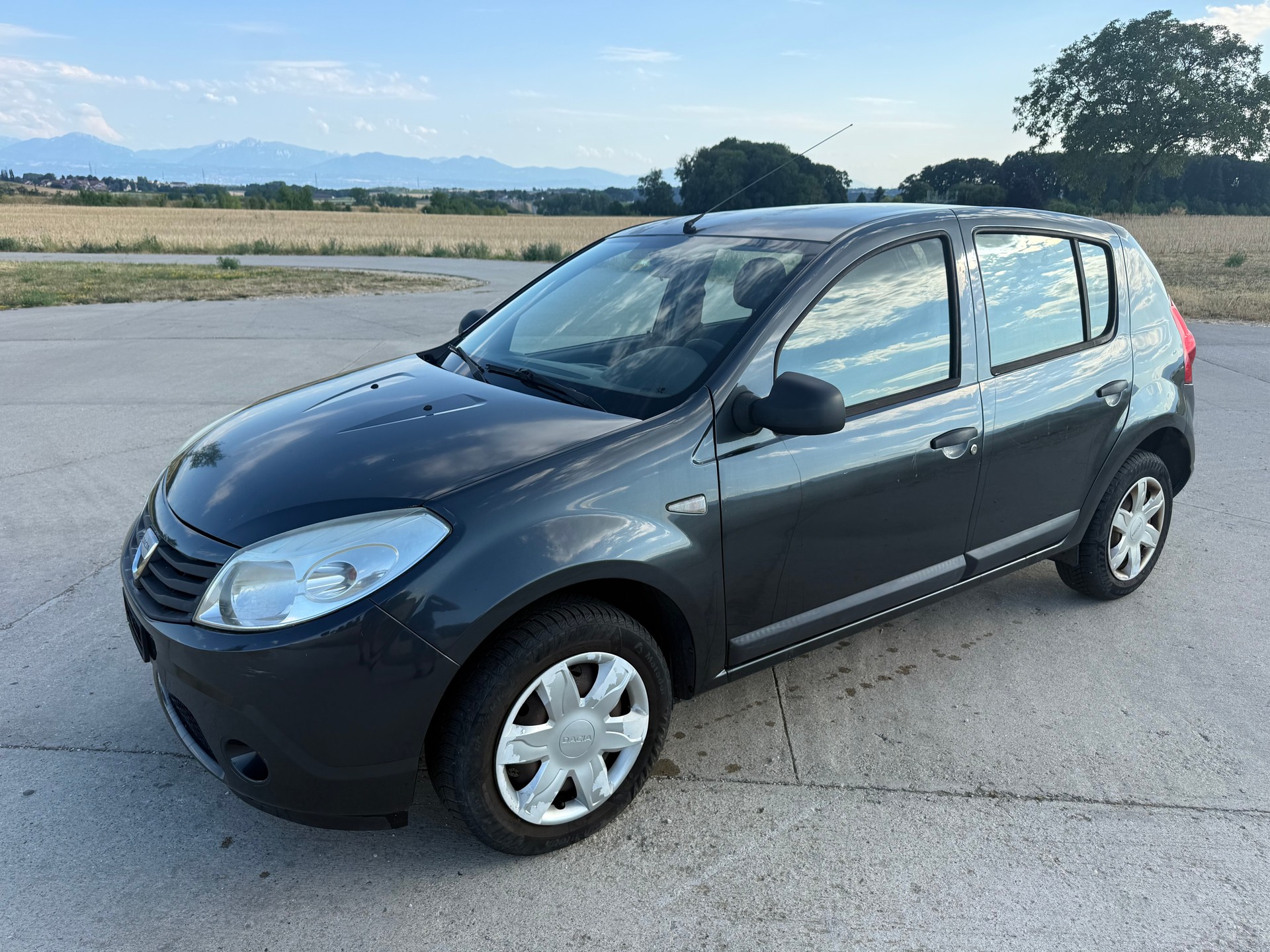 DACIA Sandero 1.2-image-1