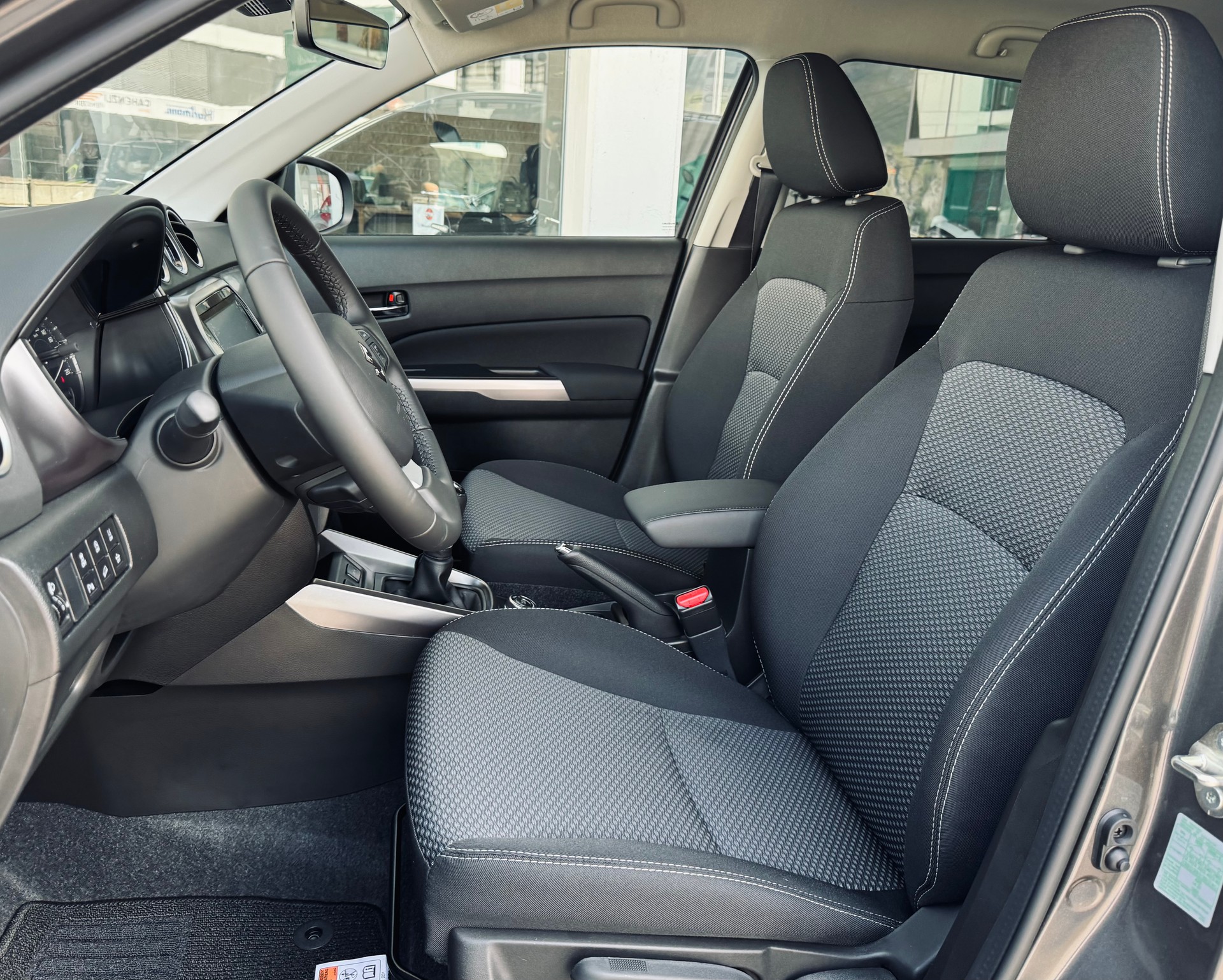 SUZUKI Vitara 1.4T Hybrid 4x4-image-7