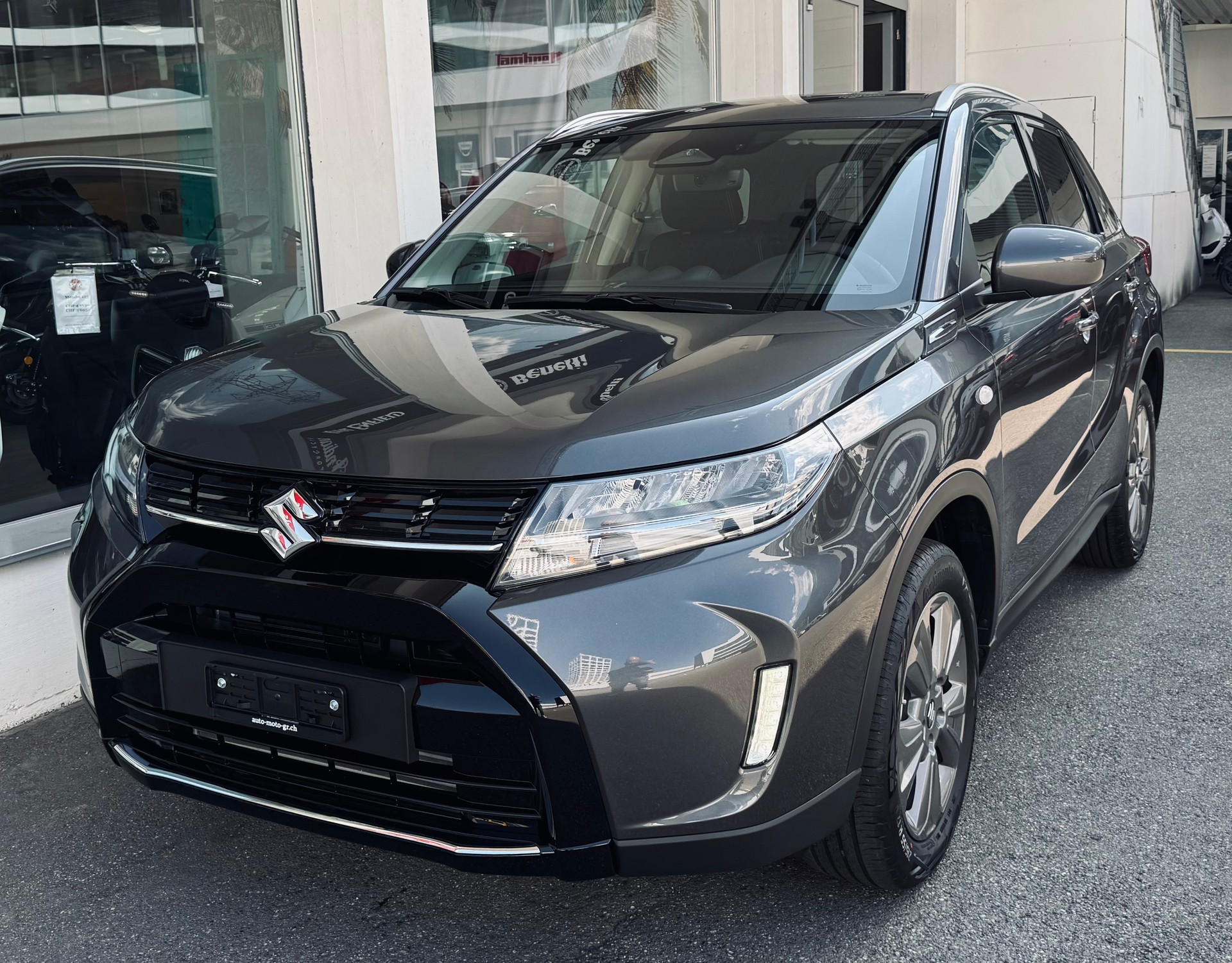 SUZUKI Vitara 1.4T Hybrid 4x4-image-5