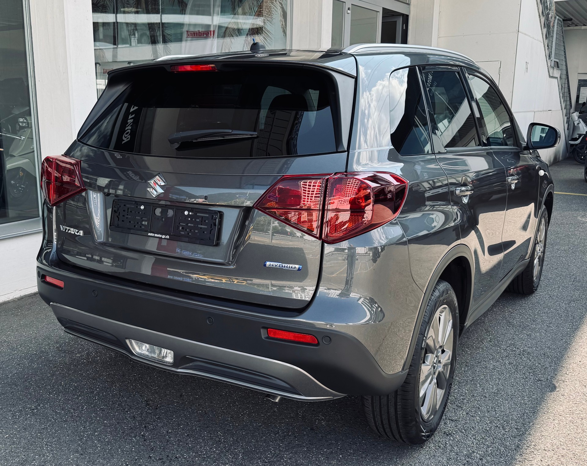 SUZUKI Vitara 1.4T Hybrid 4x4-image-4