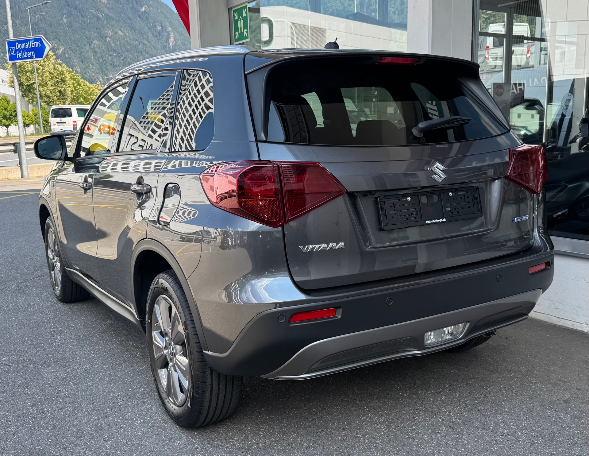 SUZUKI Vitara 1.4T Hybrid 4x4-image-3