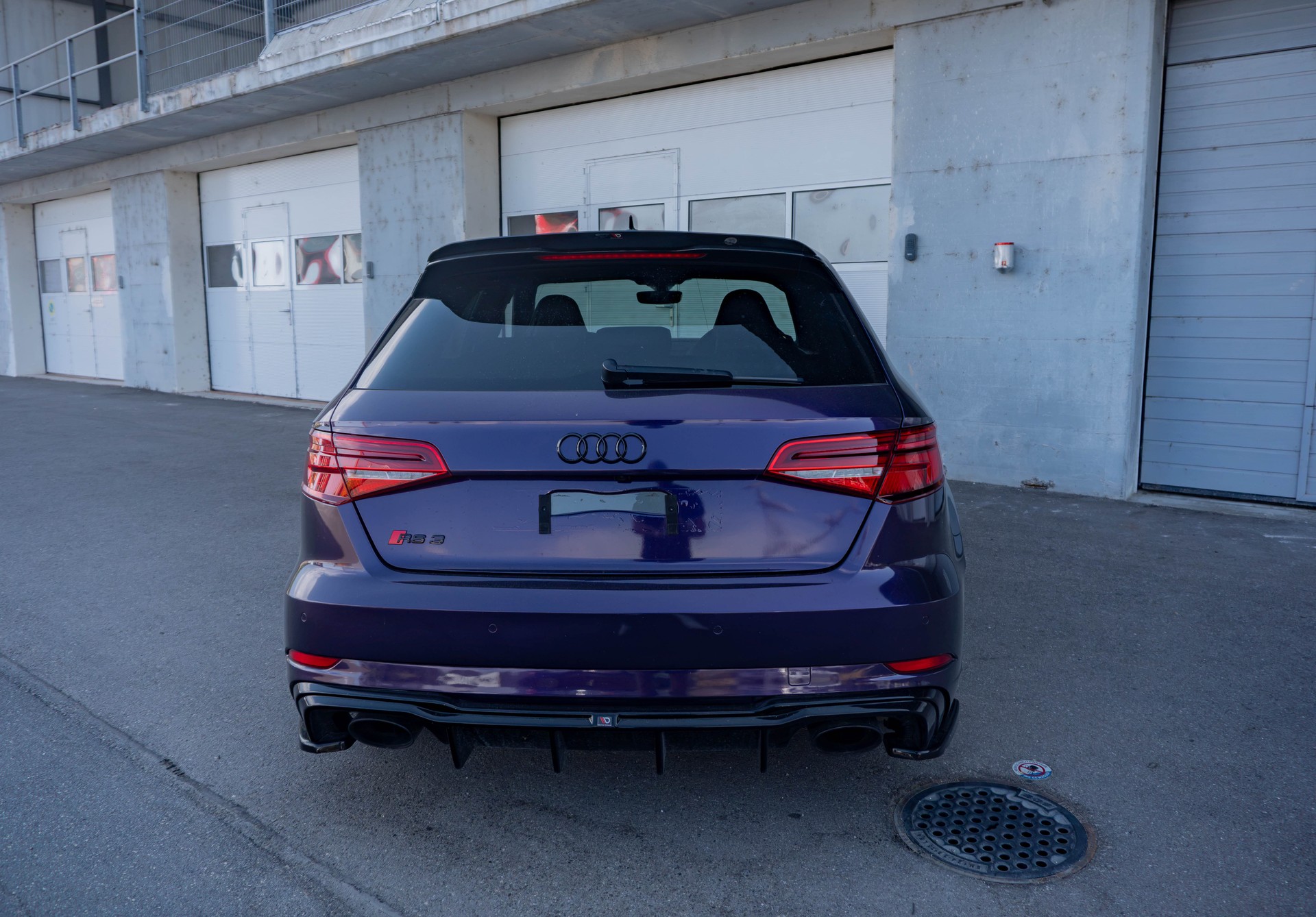 AUDI RS3 Sportback 2.5 TSI quattro S-tronic-image-3