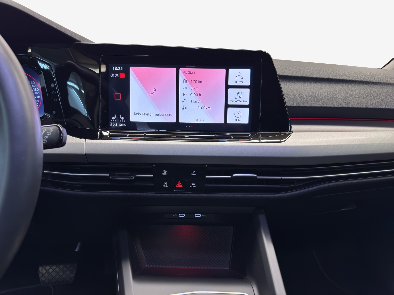 VW Golf Variant 1.5 eTSI mHEV Life-image-10
