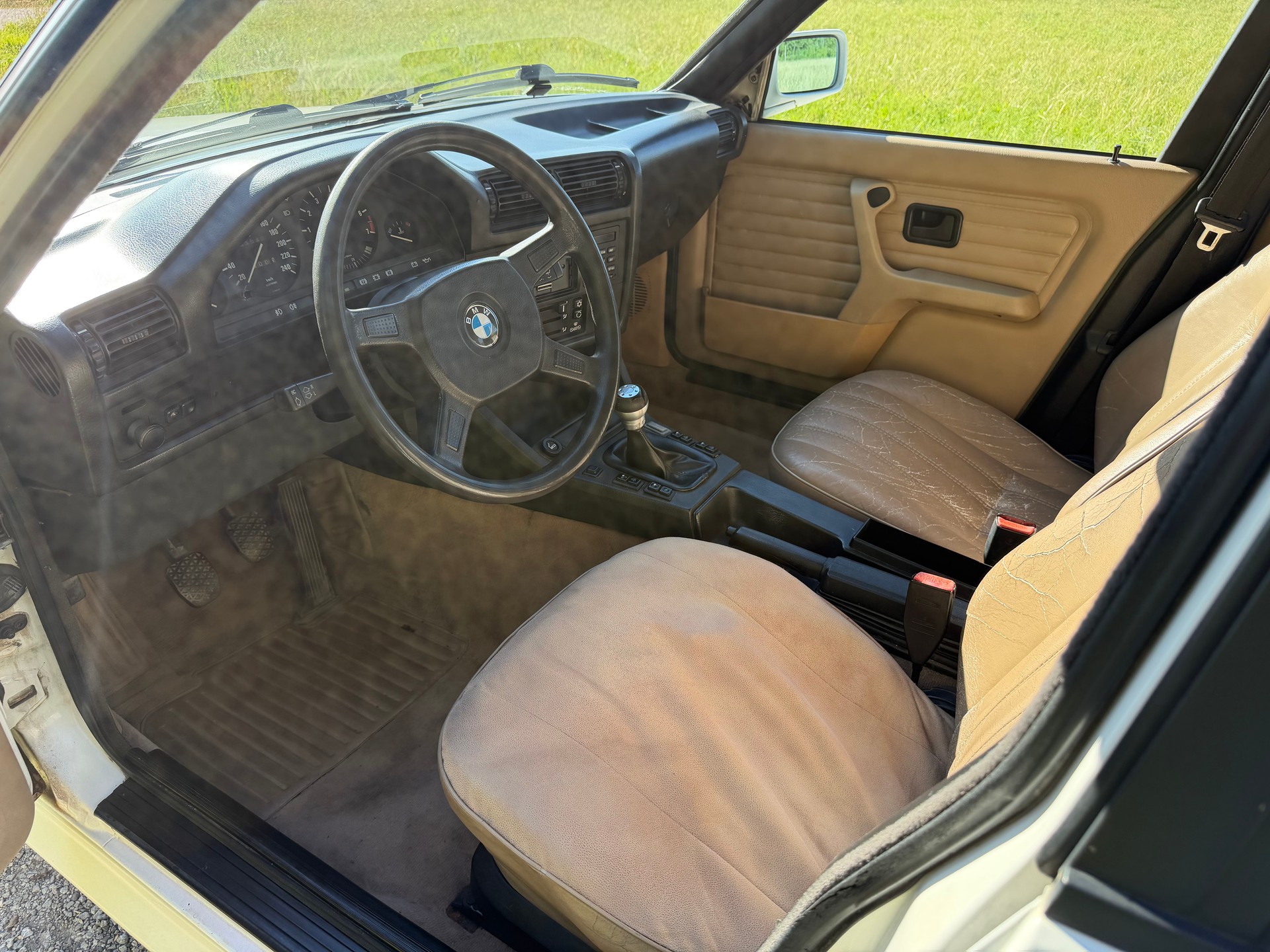 BMW 325iX E30 Touring Handschalter-image-13