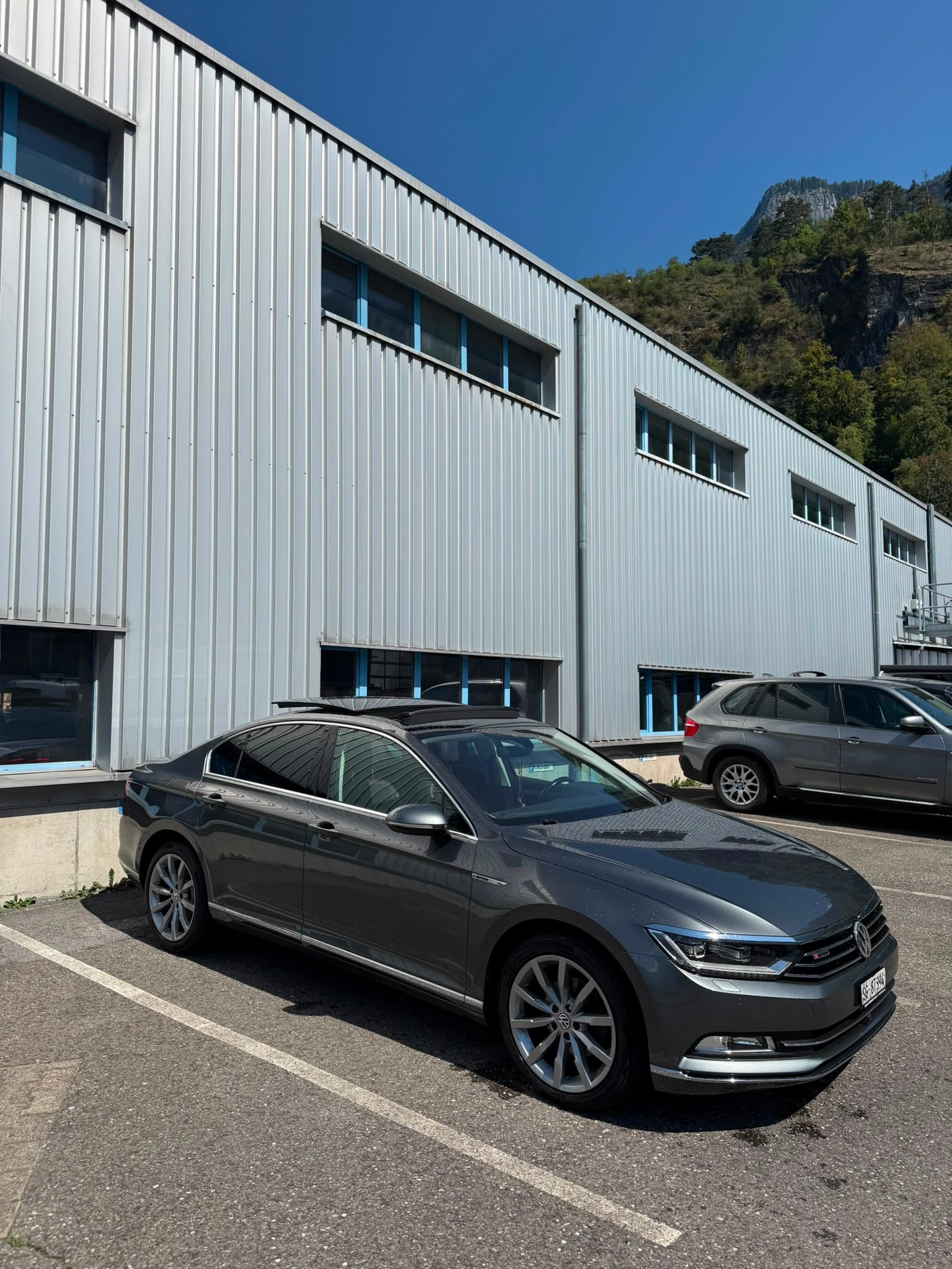 VW Passat 2.0 TDI BMT Highline DSG 4Motion-image-0