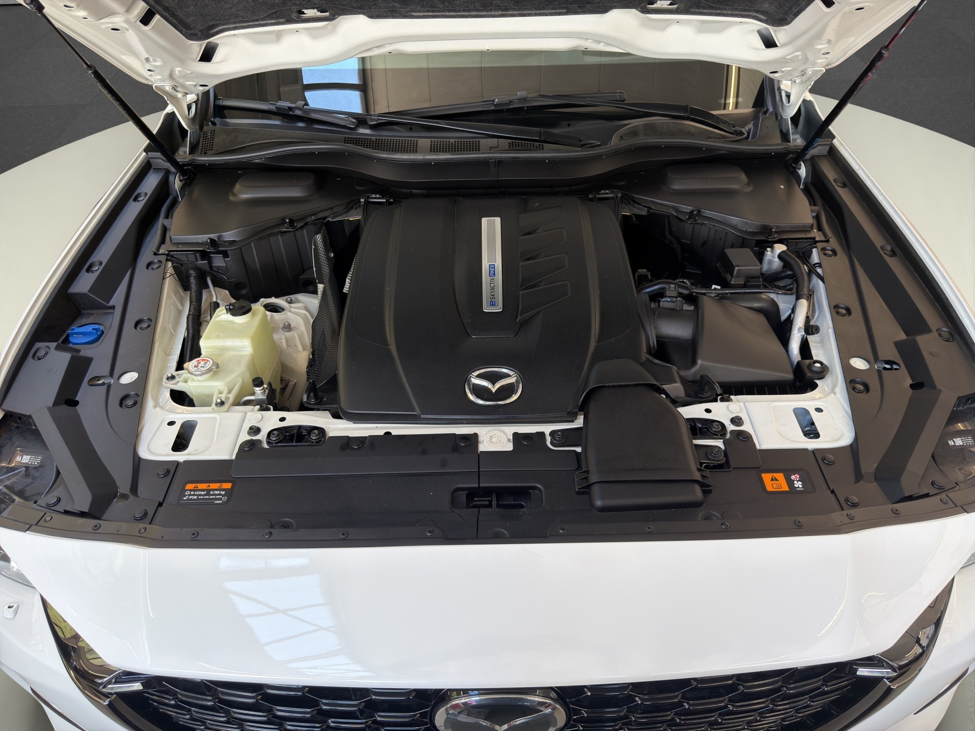 MAZDA CX-60 e-Skyactiv PHEV 327 AWD Homura-image-17