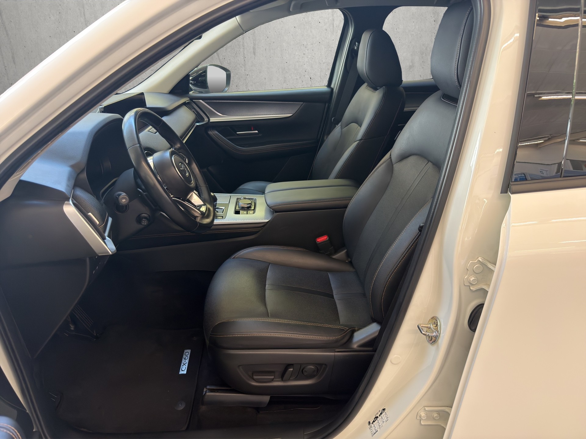 MAZDA CX-60 e-Skyactiv PHEV 327 AWD Homura-image-8
