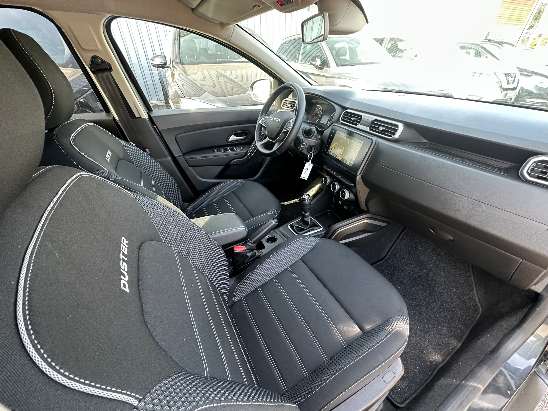 DACIA DUSTER TCe JOURNEY 4x2 l 131 PS-image-21