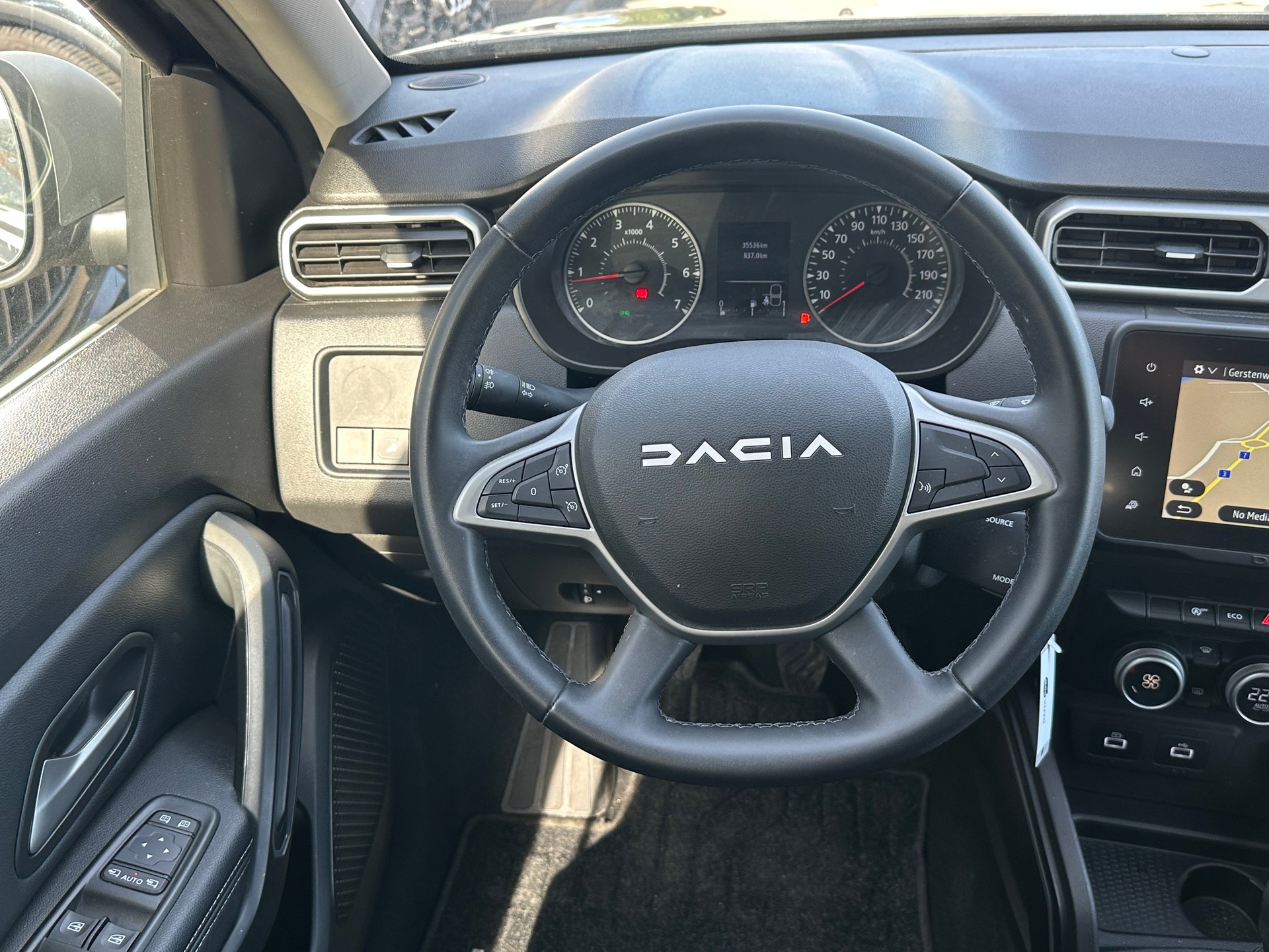 DACIA DUSTER TCe JOURNEY 4x2 l 131 PS-image-15