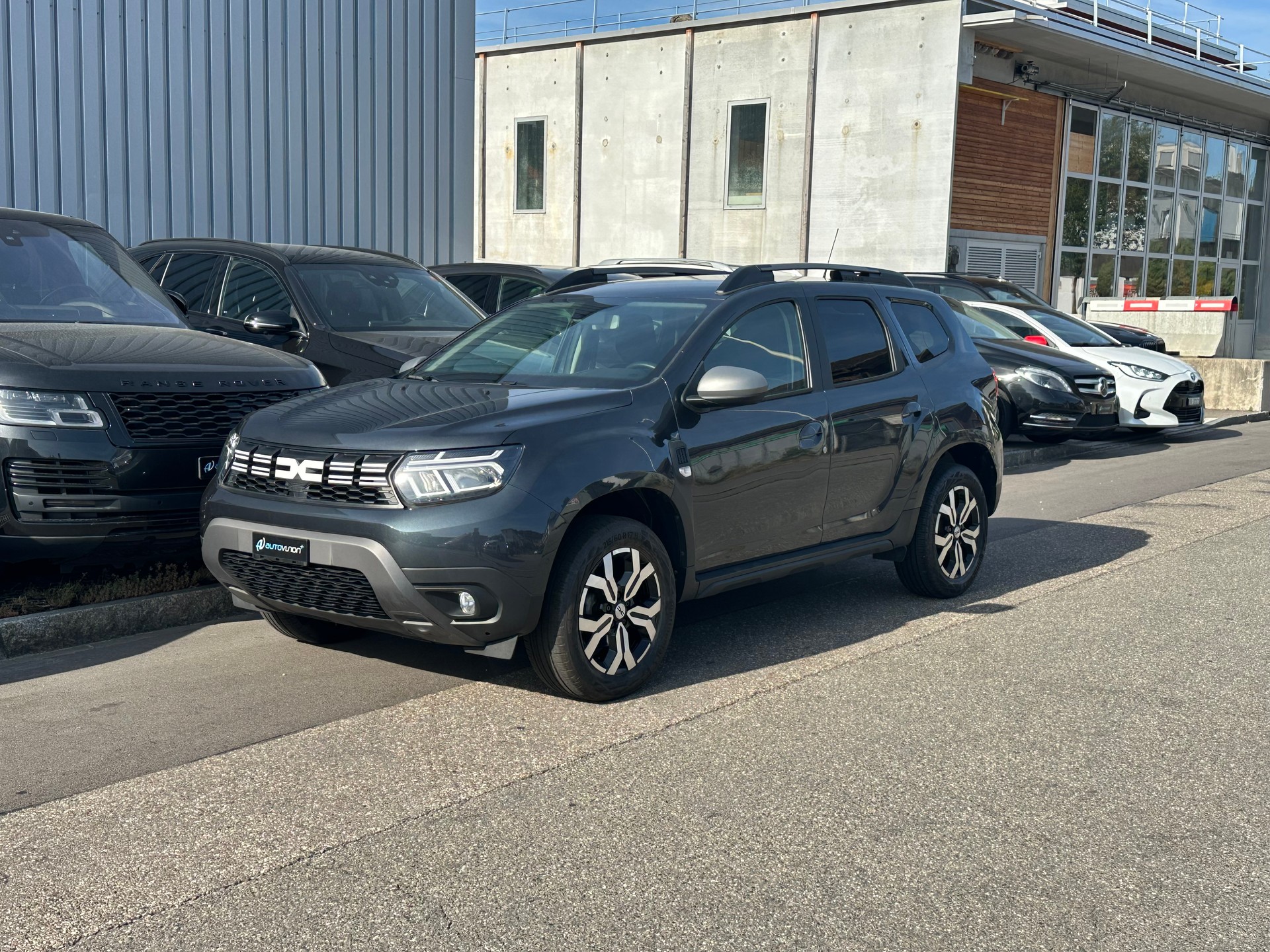 DACIA DUSTER TCe JOURNEY 4x2 l 131 PS-image-4