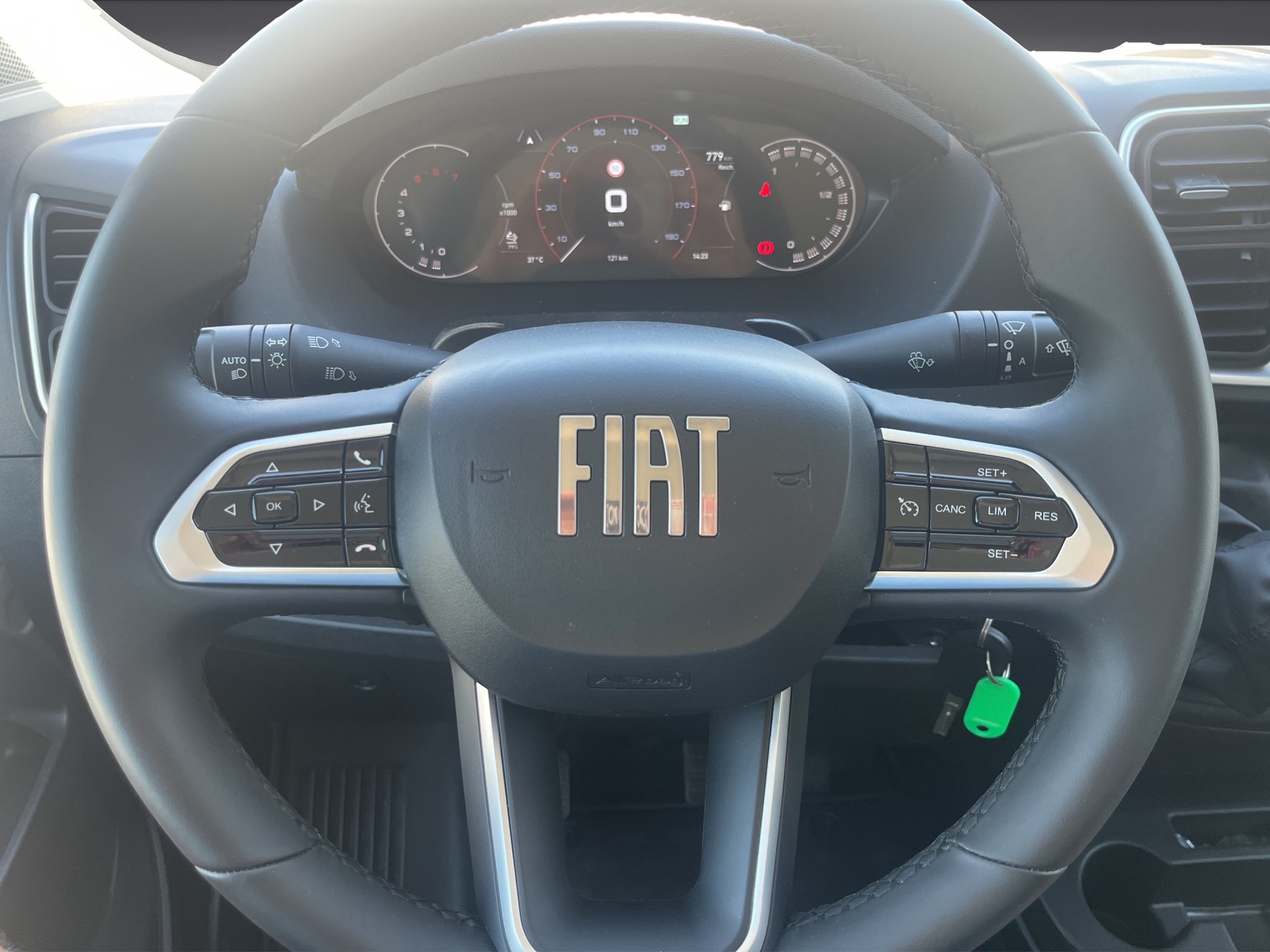 FIAT Brücke, Doppelkabiner, 7 Plätzer-image-11