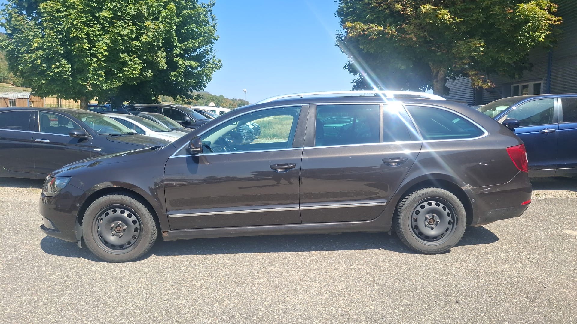 SKODA Superb Combi 2.0 TDi Elegance 4x4 DSG-image-1