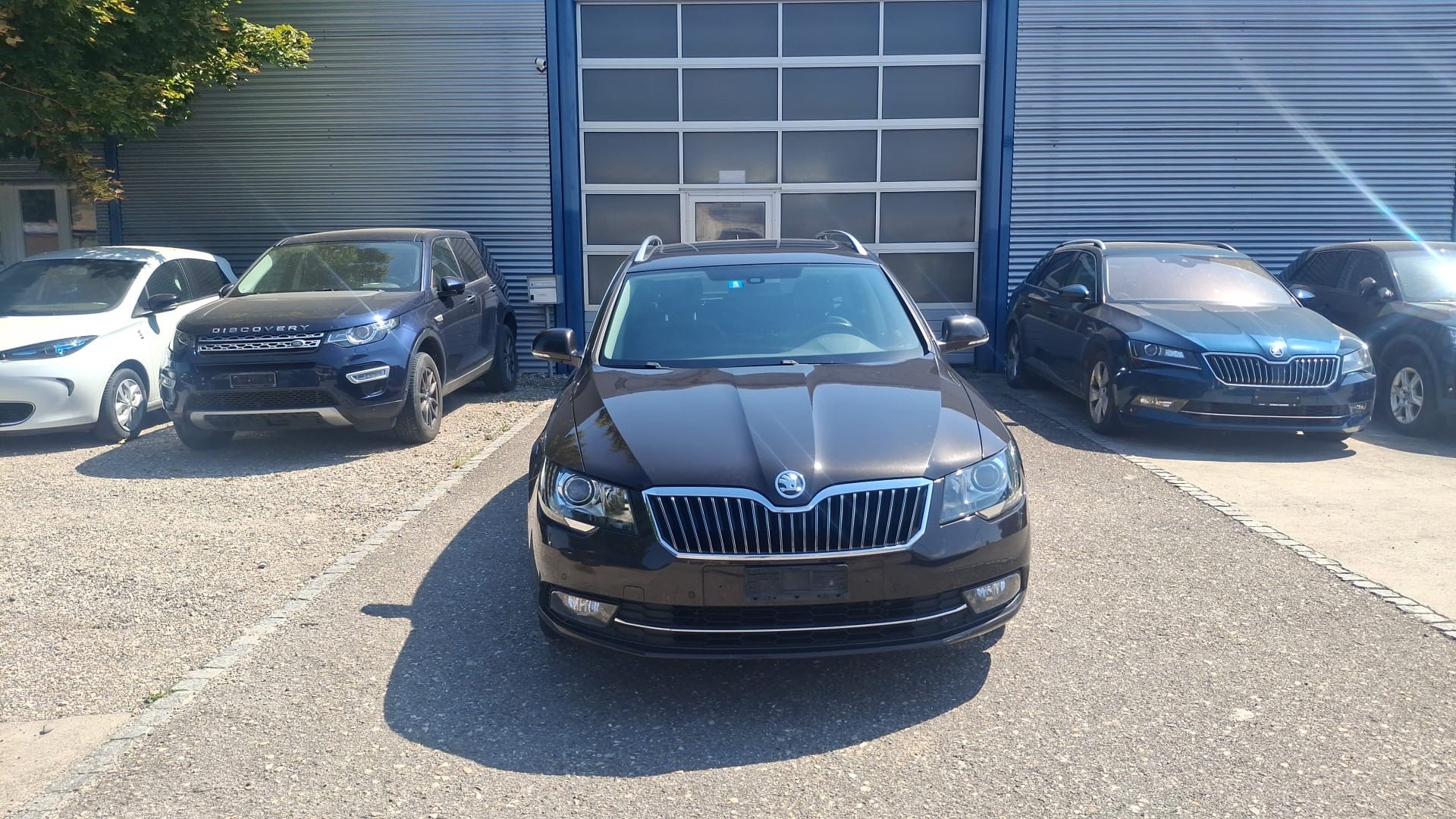 SKODA Superb Combi 2.0 TDi Elegance 4x4 DSG-image-0