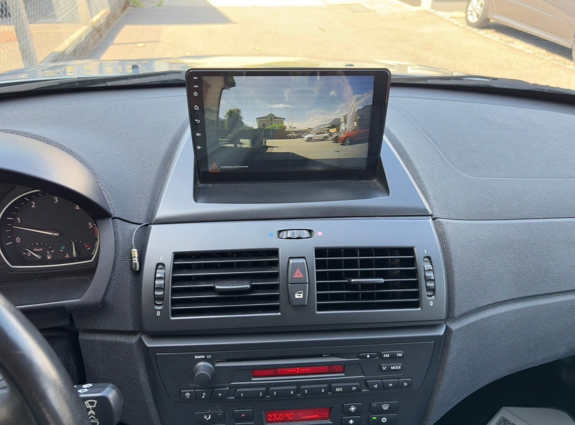 BMW X3 3.0d-image-12