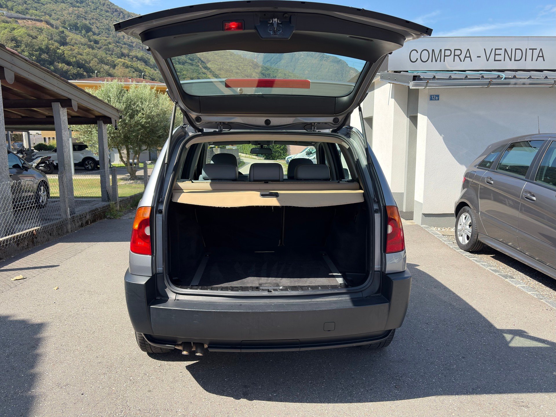 BMW X3 3.0d-image-13