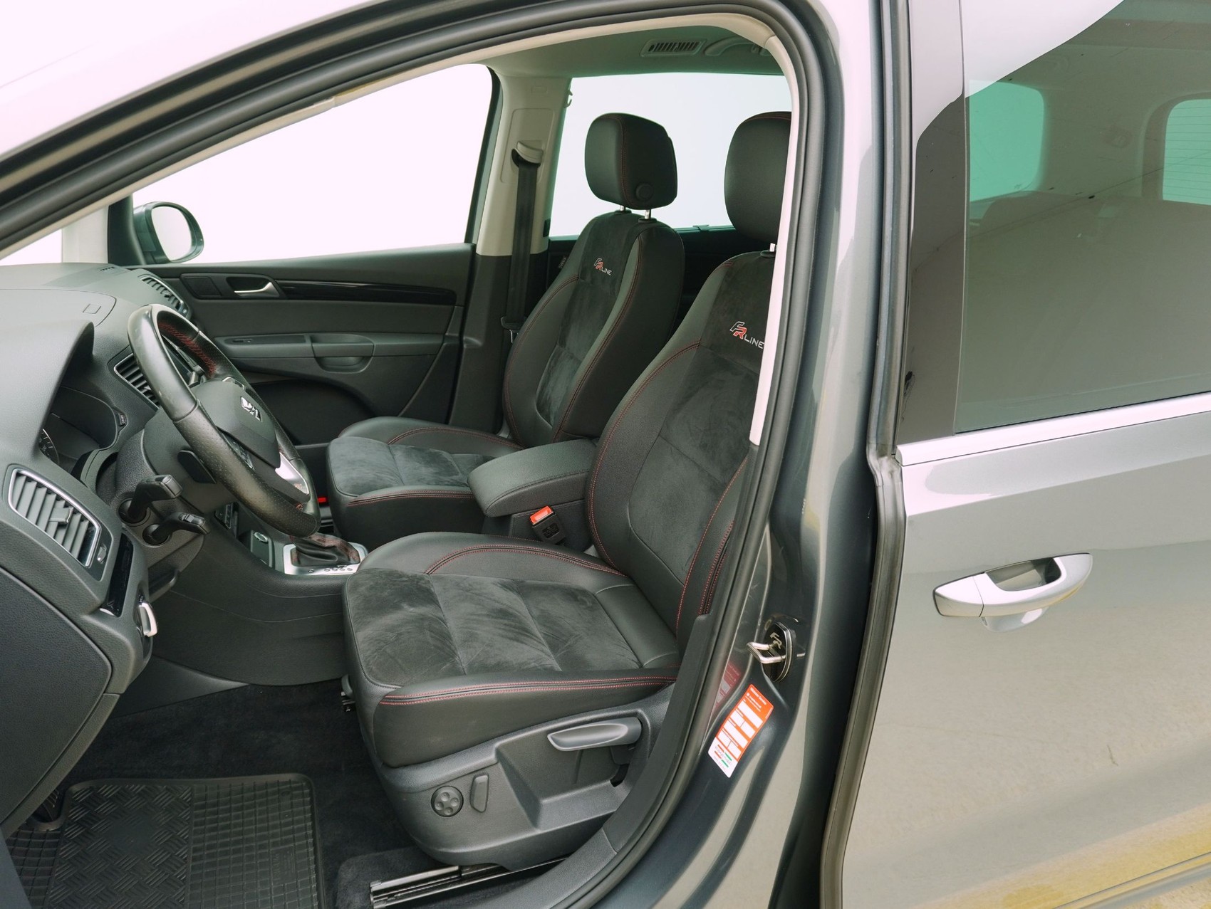 SEAT Alhambra 2.0 TDI DSG FR Line 4x4-image-8
