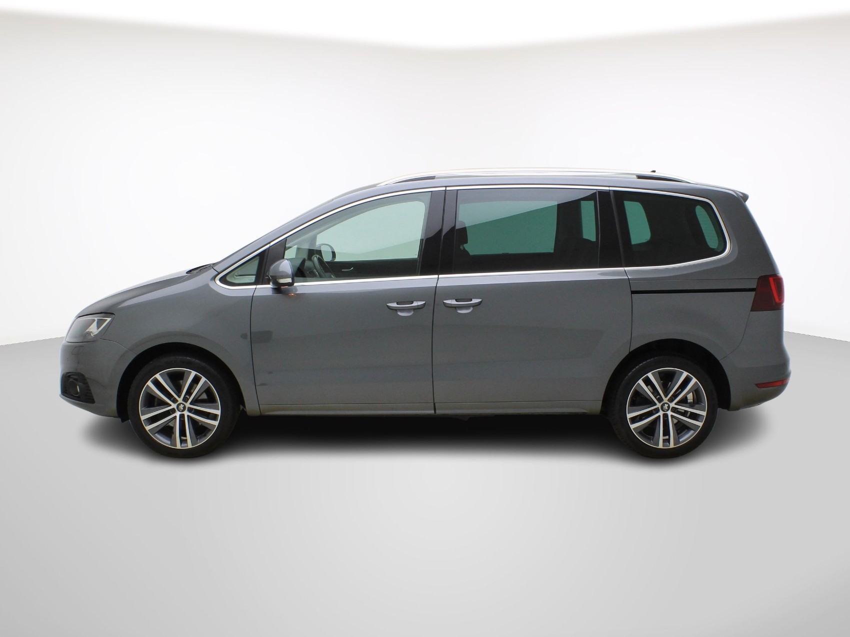SEAT Alhambra 2.0 TDI DSG FR Line 4x4-image-2