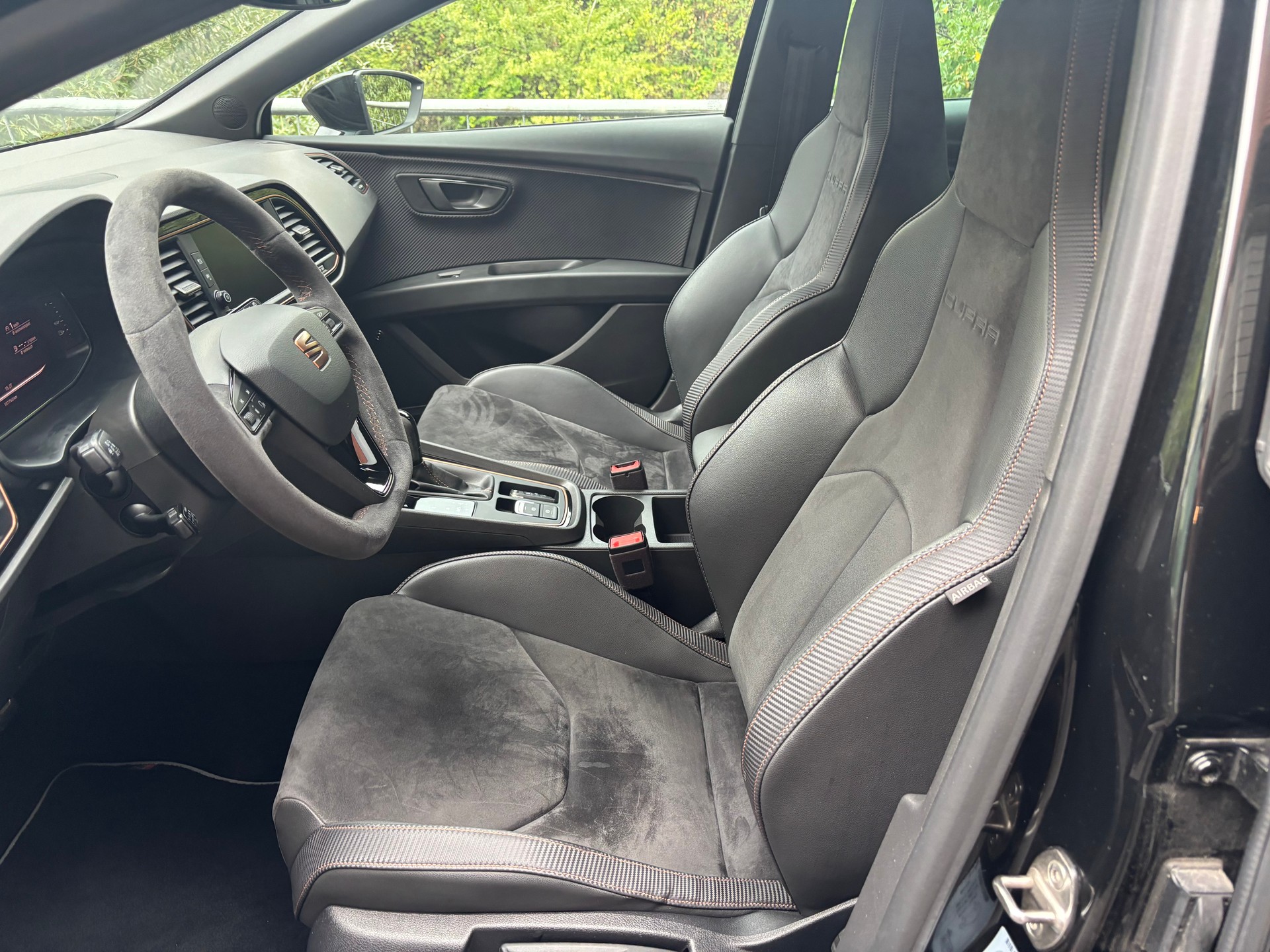 SEAT Leon ST 2.0 TSI Cupra R 300 4 Drive DSG-image-7