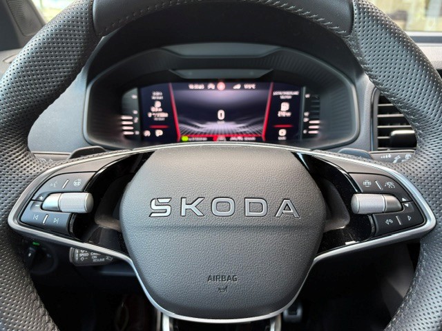 SKODA Karoq 2.0 TSI SportLine 4x4 DSG-image-12
