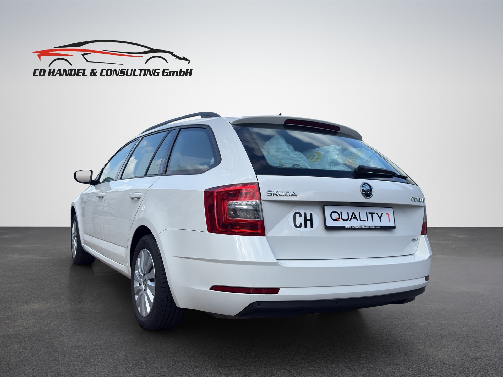 SKODA Octavia Combi 1.6 TDI Ambition 4x4-image-3