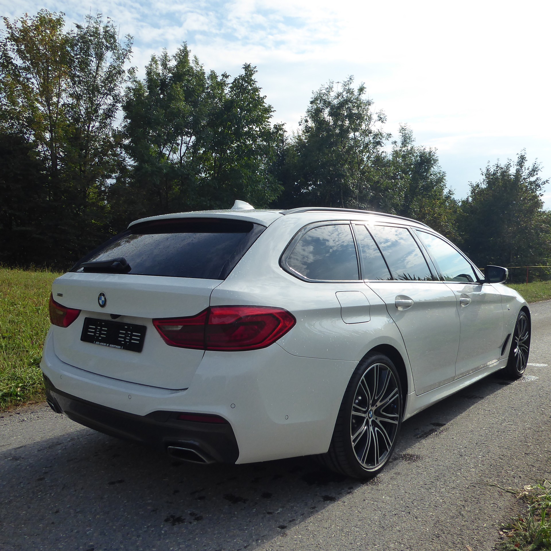 BMW 530d xDrive Touring Steptronic-image-3