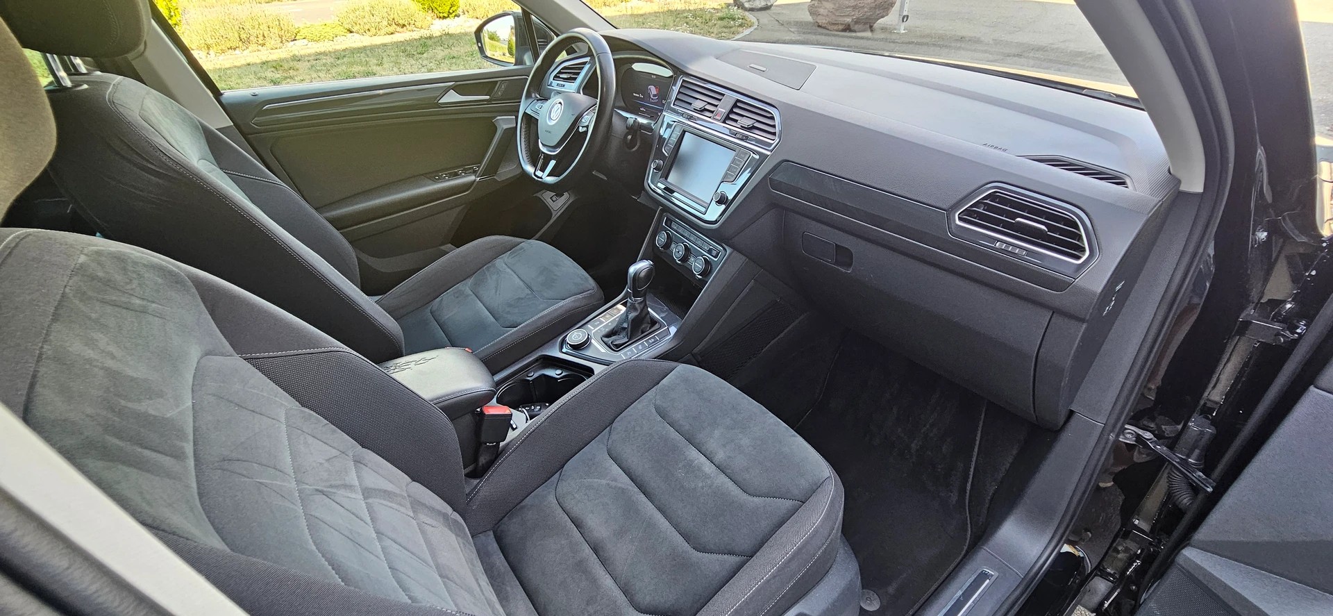 VW Tiguan 2.0 TDI SCR Highline4Motion DSG-image-9