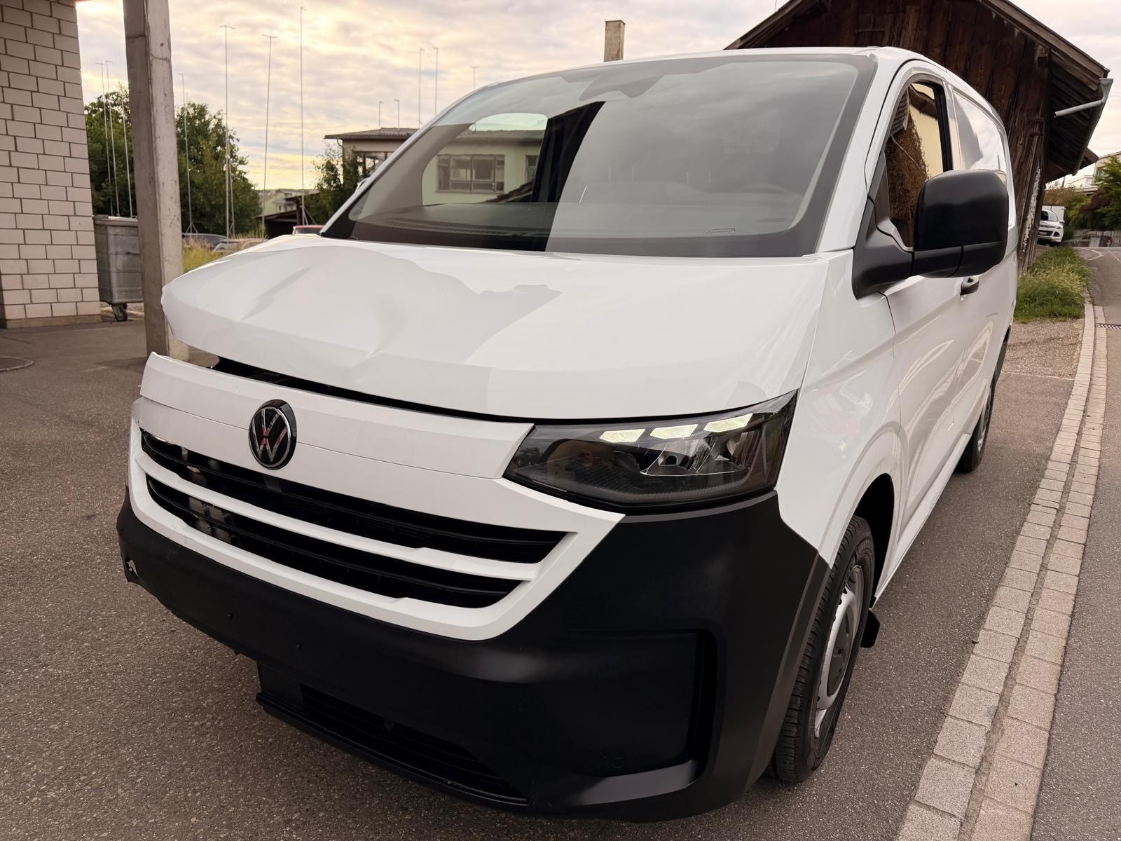 VW Transporter 2.0 TDI Edition-image-1