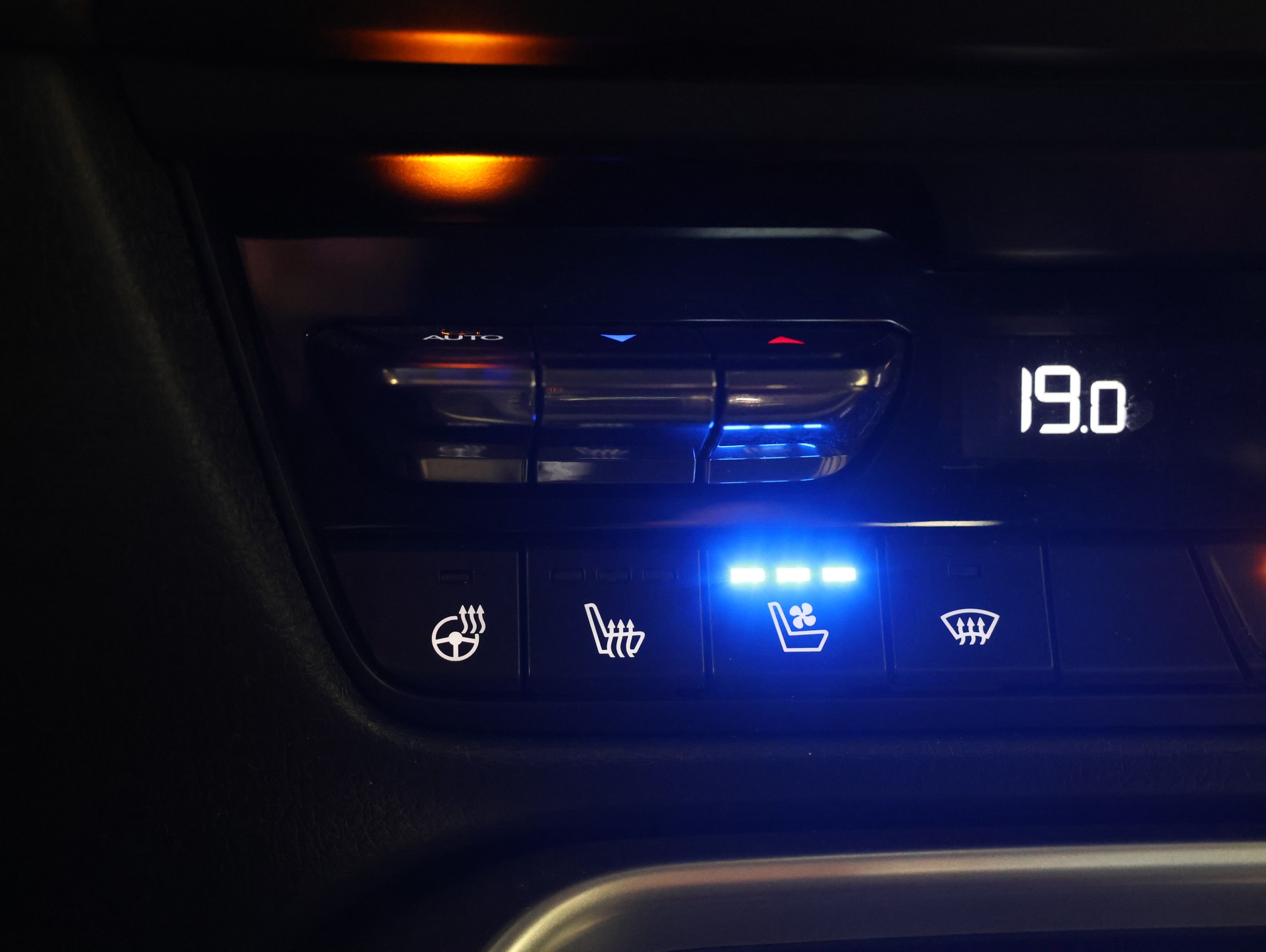 MAZDA CX-60 e-Skyactiv AWD *Sitzheizung* *360 Kamera* *Bose*-image-26