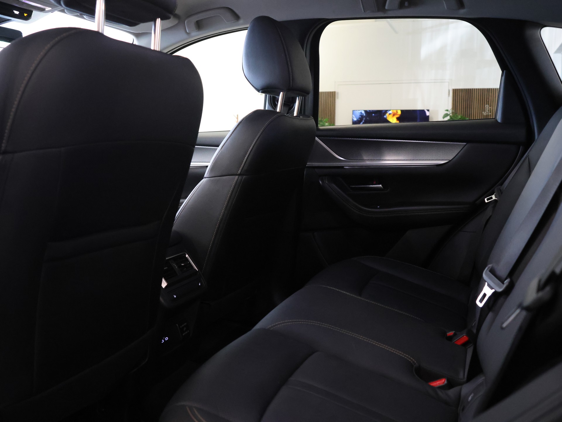 MAZDA CX-60 e-Skyactiv AWD *Sitzheizung* *360 Kamera* *Bose*-image-36