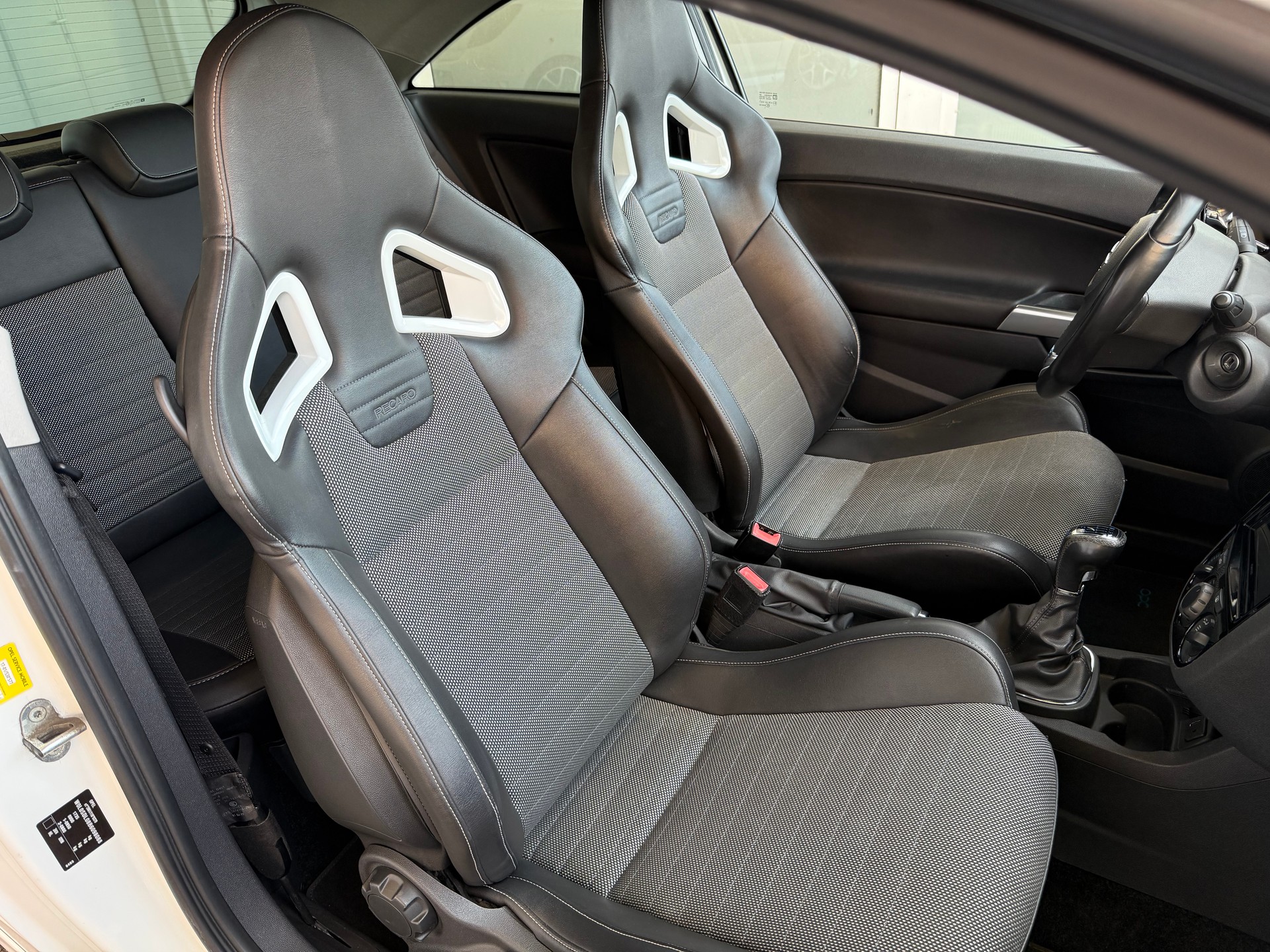 OPEL 1.6 T OPC-image-4