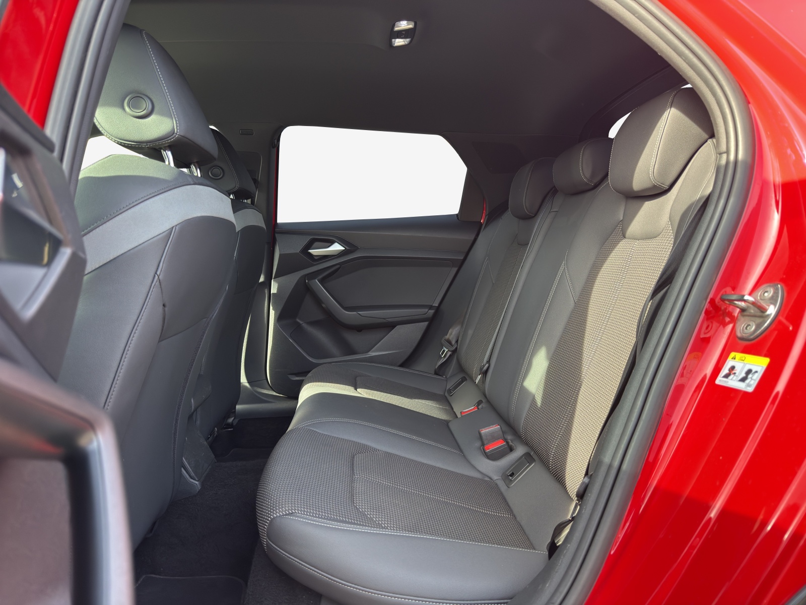 AUDI A1 allstreet 30 TFSI Attraction S-tronic-image-11